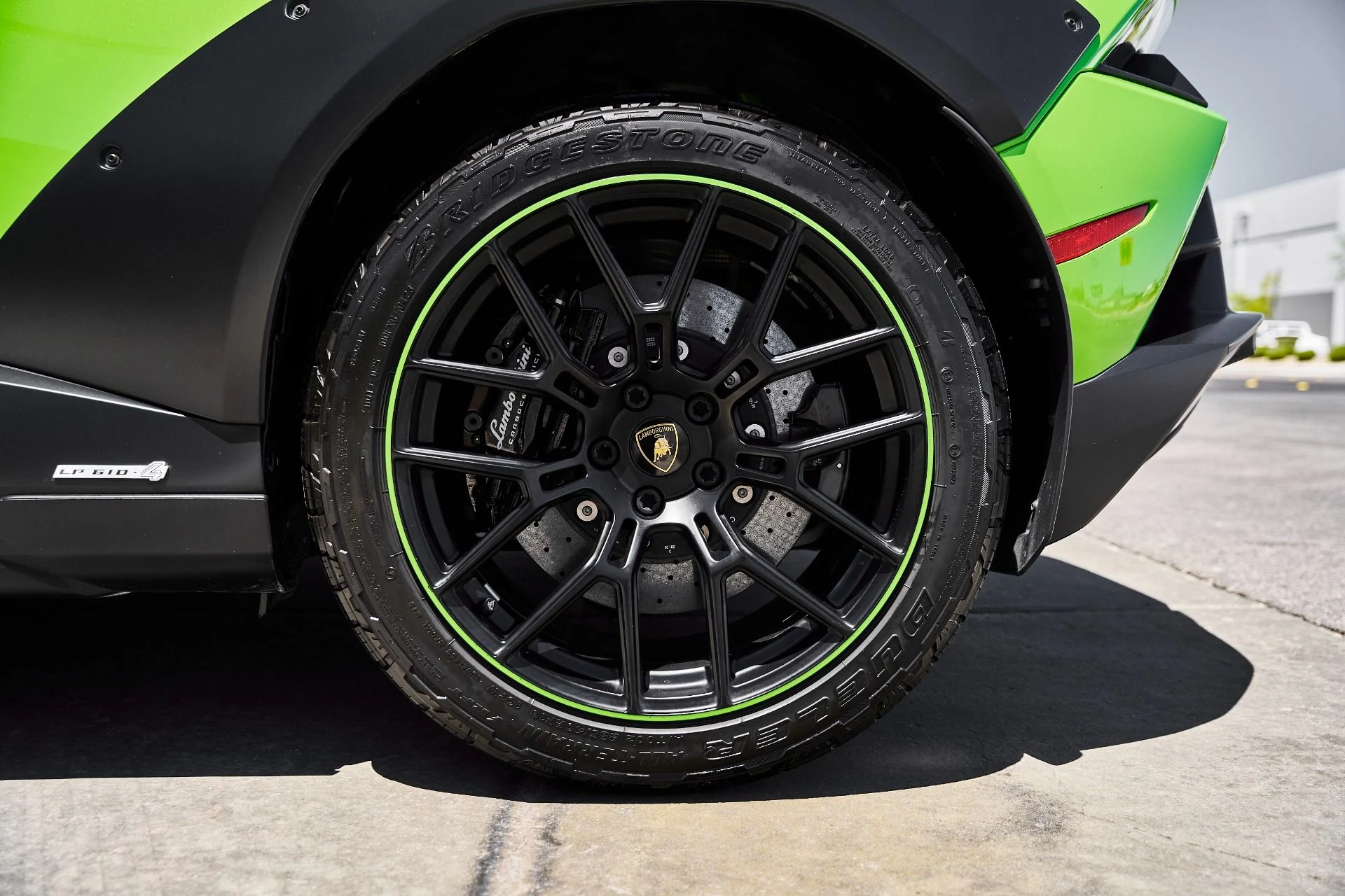 mph029_2473753426_Used_2023_Lamborghini_Huracan_Sterrato_Base_1779238859_19998762d4