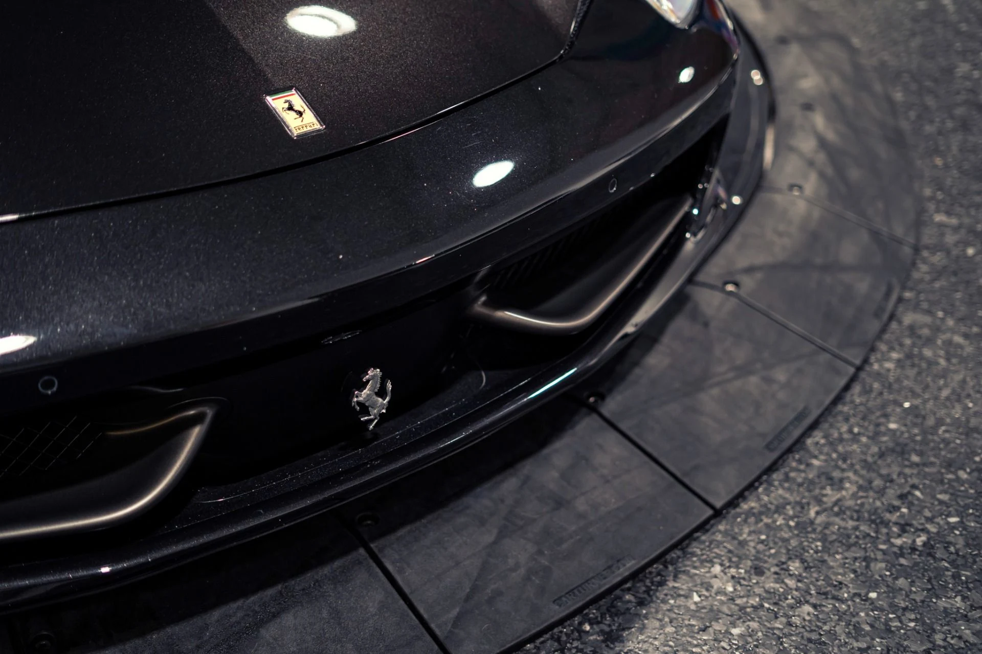 mph029_2481735922_Used_2015_Ferrari_458_Spider_Nero_Daytona_Paint_1779214998_a52cd70432