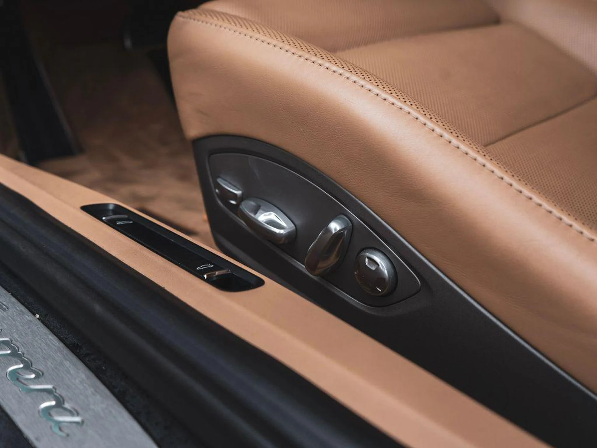 mph029_2484439752_E_Pf_UE_Fo_OVR_Gbqtio8_Abonv_Yz5_M_f4ba2ff108