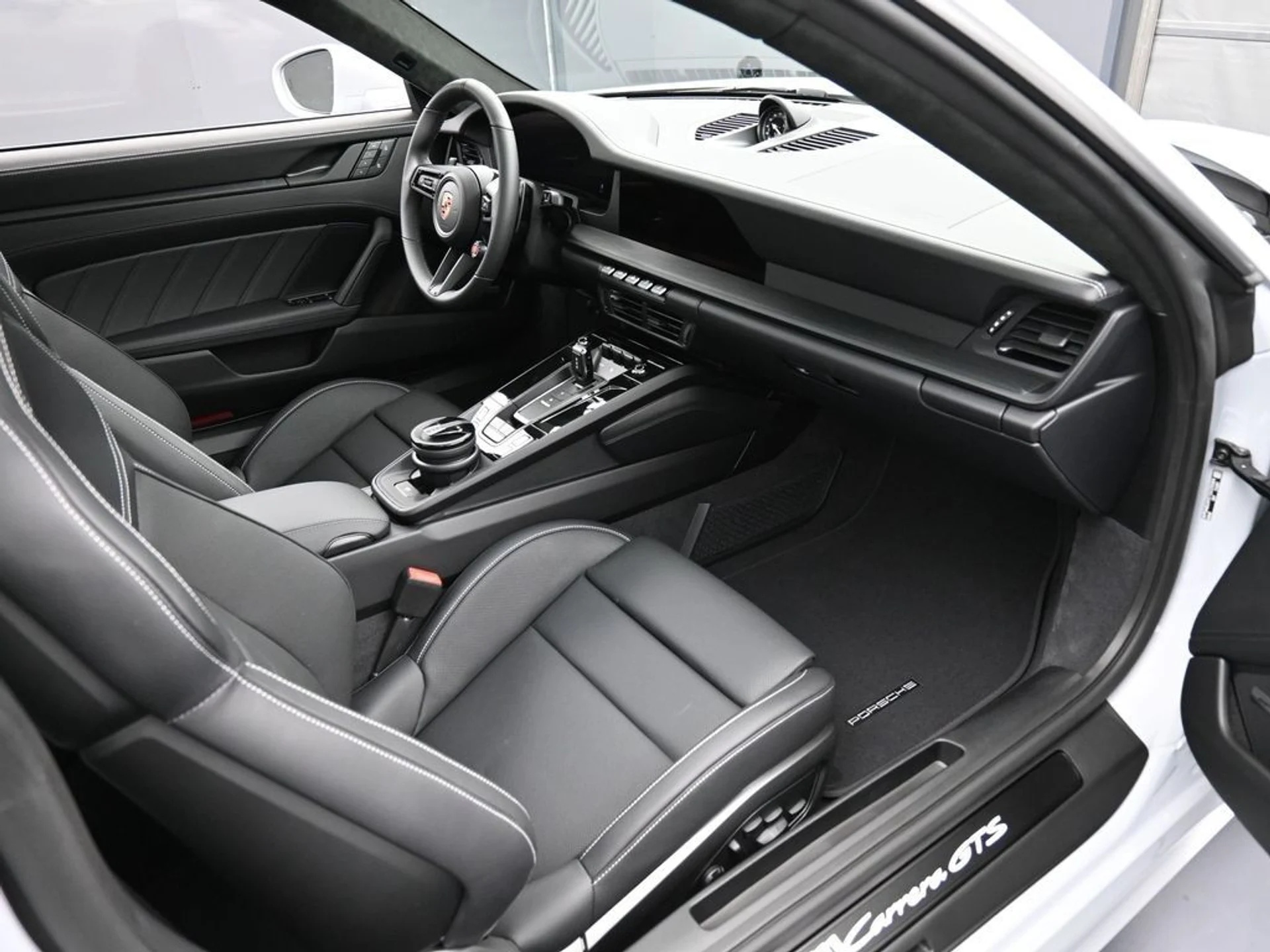 mph029_2499202265_image_29_18cb5d257b