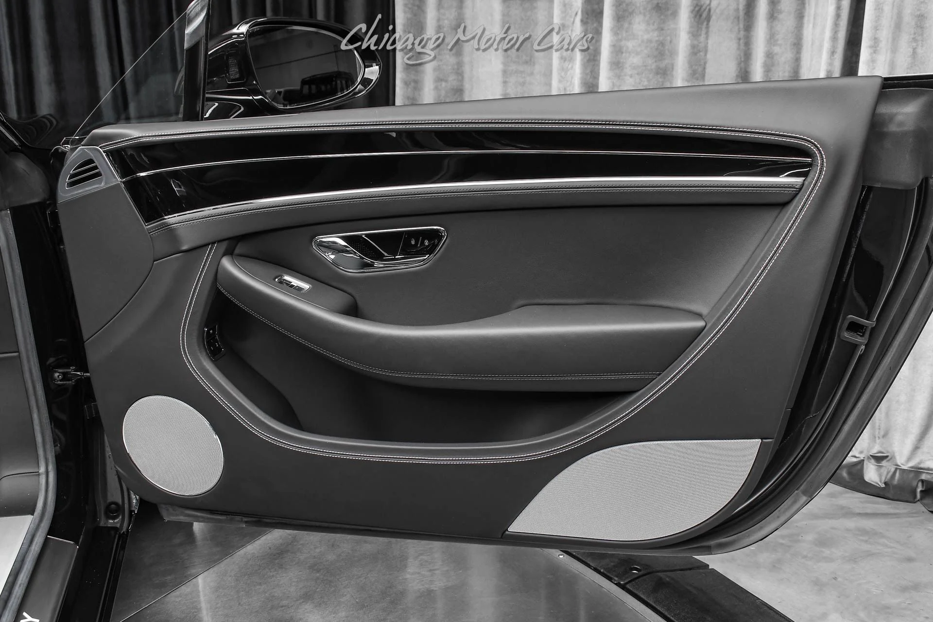 mph029_2516435959_13343_p30_l_eec080c7e7