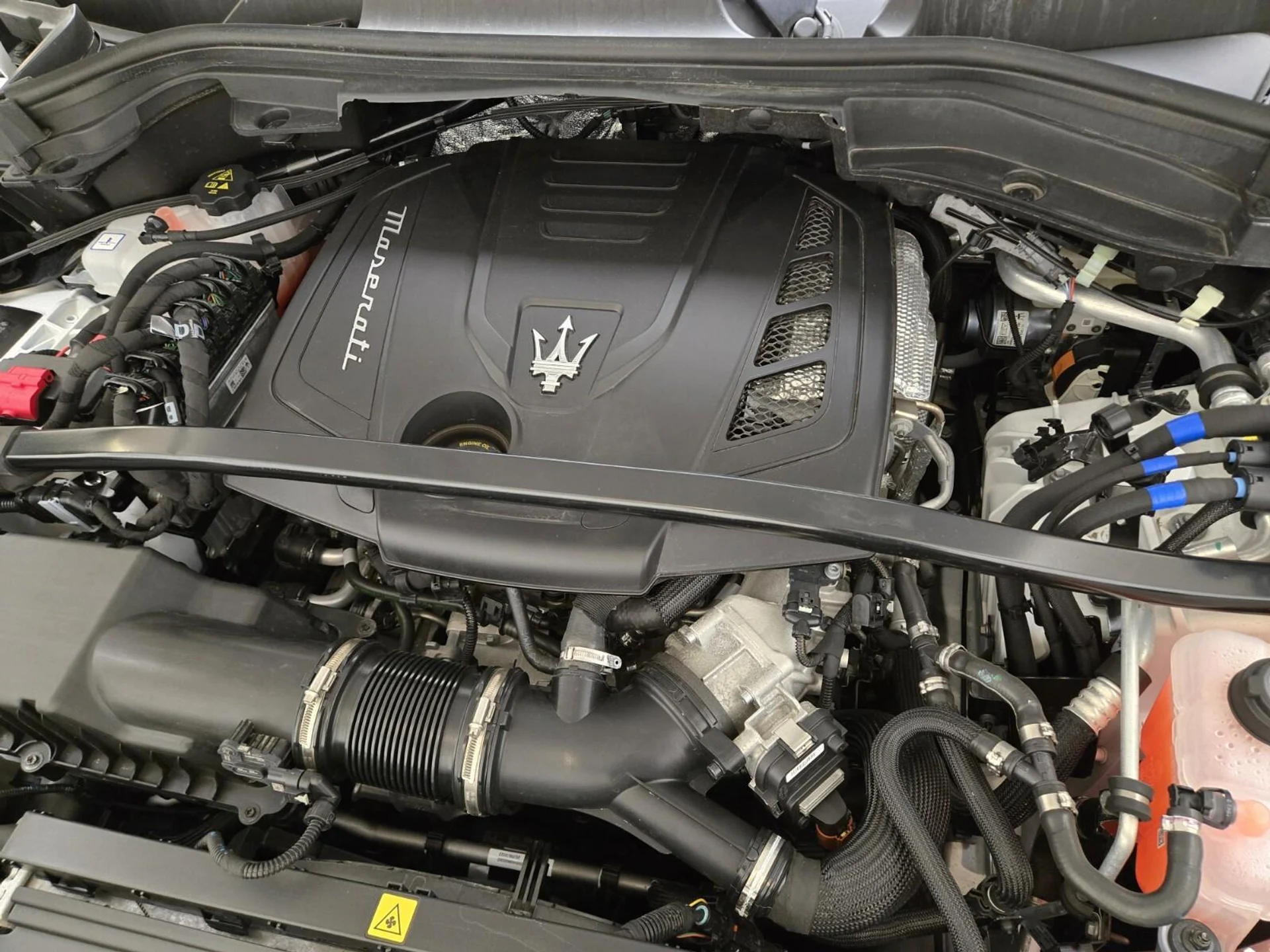 mph029_2524415606_Used_2025_Maserati_Grecale_Modena_1767077607_2650091fa9