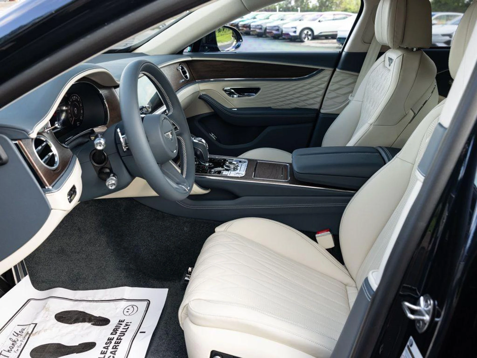 mph029_2525659407_515382885_69f36041087c98a25cbbb461_85eacc5b6a