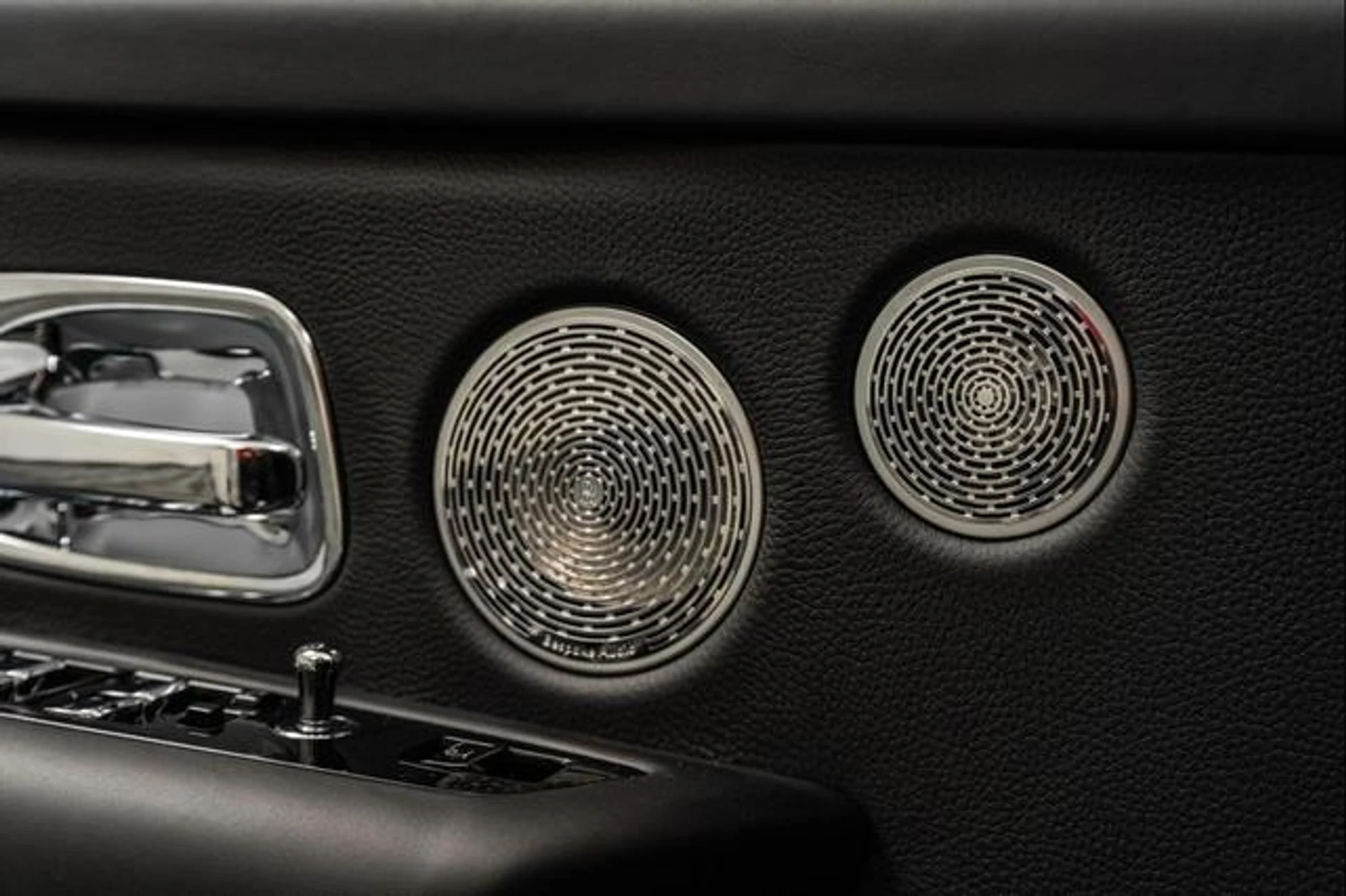 mph029_2529357398_Ecd_L_C4j_Q2_Eu6_U5fvp_UO_Wcu_AB_4_75074b0041