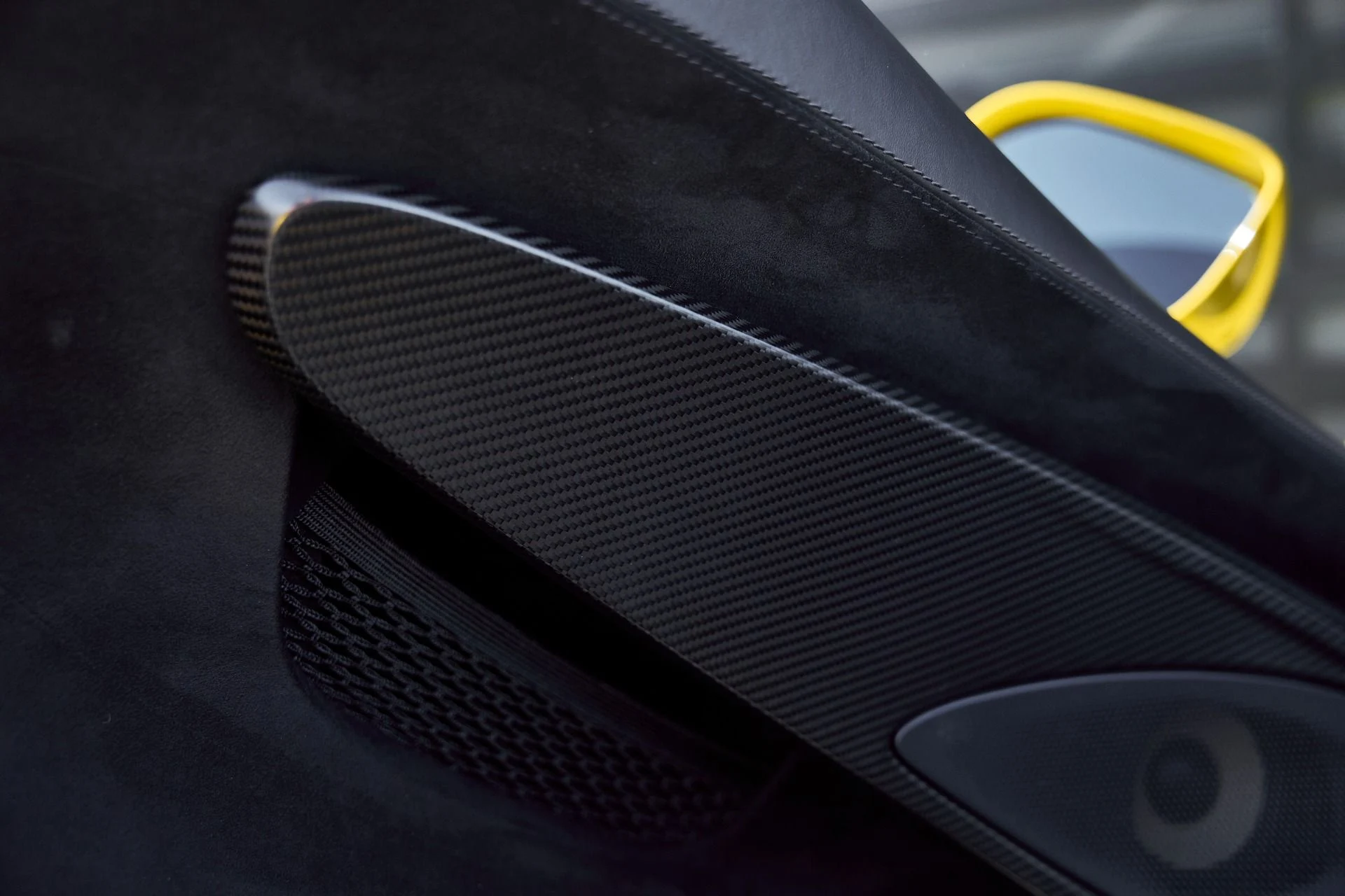 mph029_2530403193_Used_2019_Mc_Laren_600_LT_Base_1770430645_5947f275f8