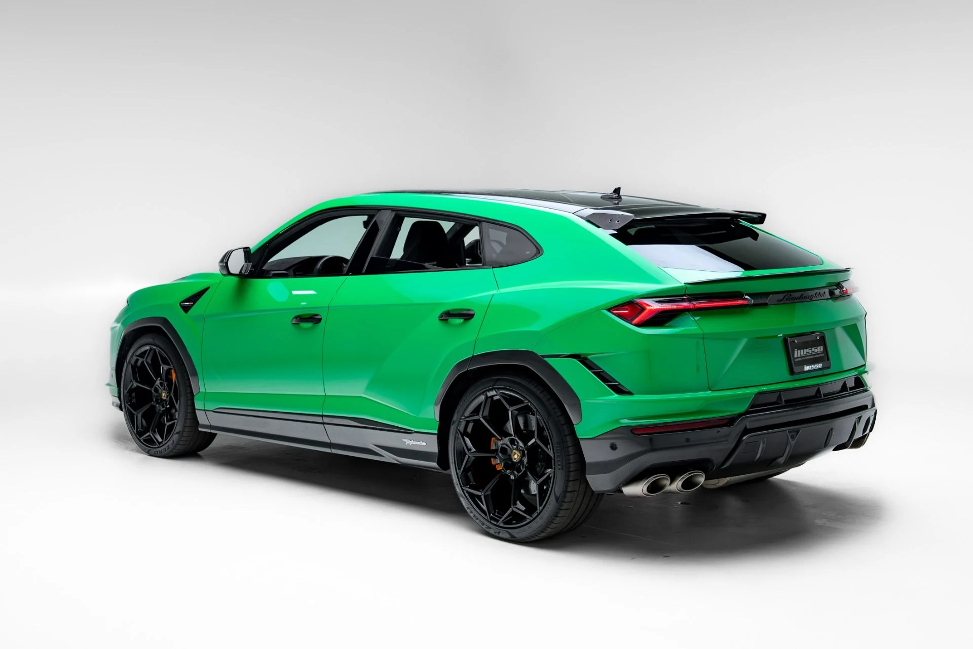 mph029_253590089_Used_2023_Lamborghini_Urus_Performante_1776977972_f65c81c61a
