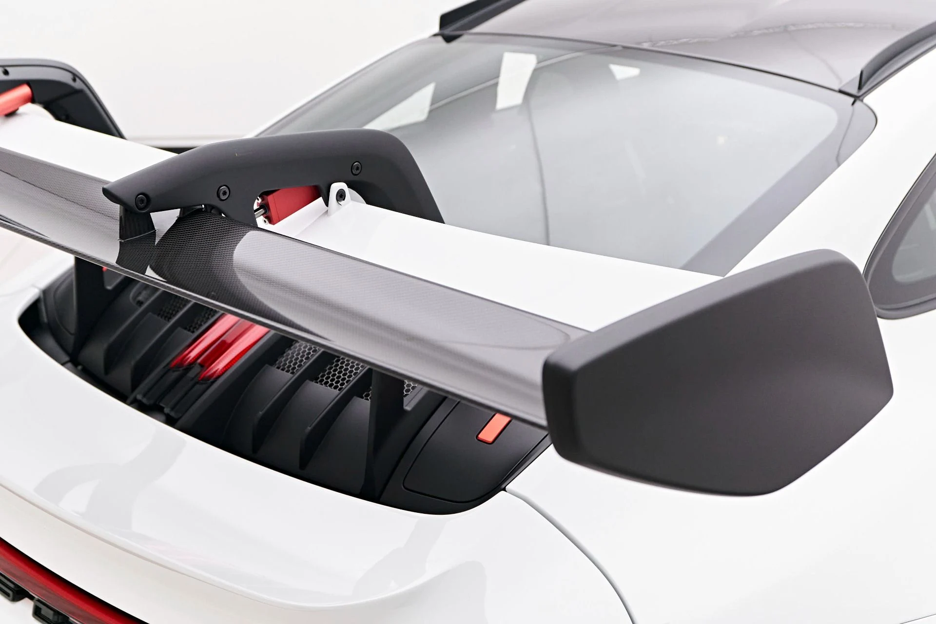 mph029_253684145_Used_2024_Porsche_911_GT_3_RS_1754680271_bf24a0885e