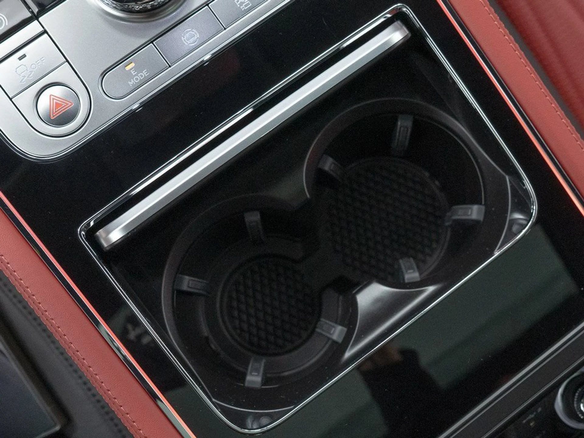 mph029_2539551051_67604fa9b59118280132804b8b7dcbb7_2608c9d6eb