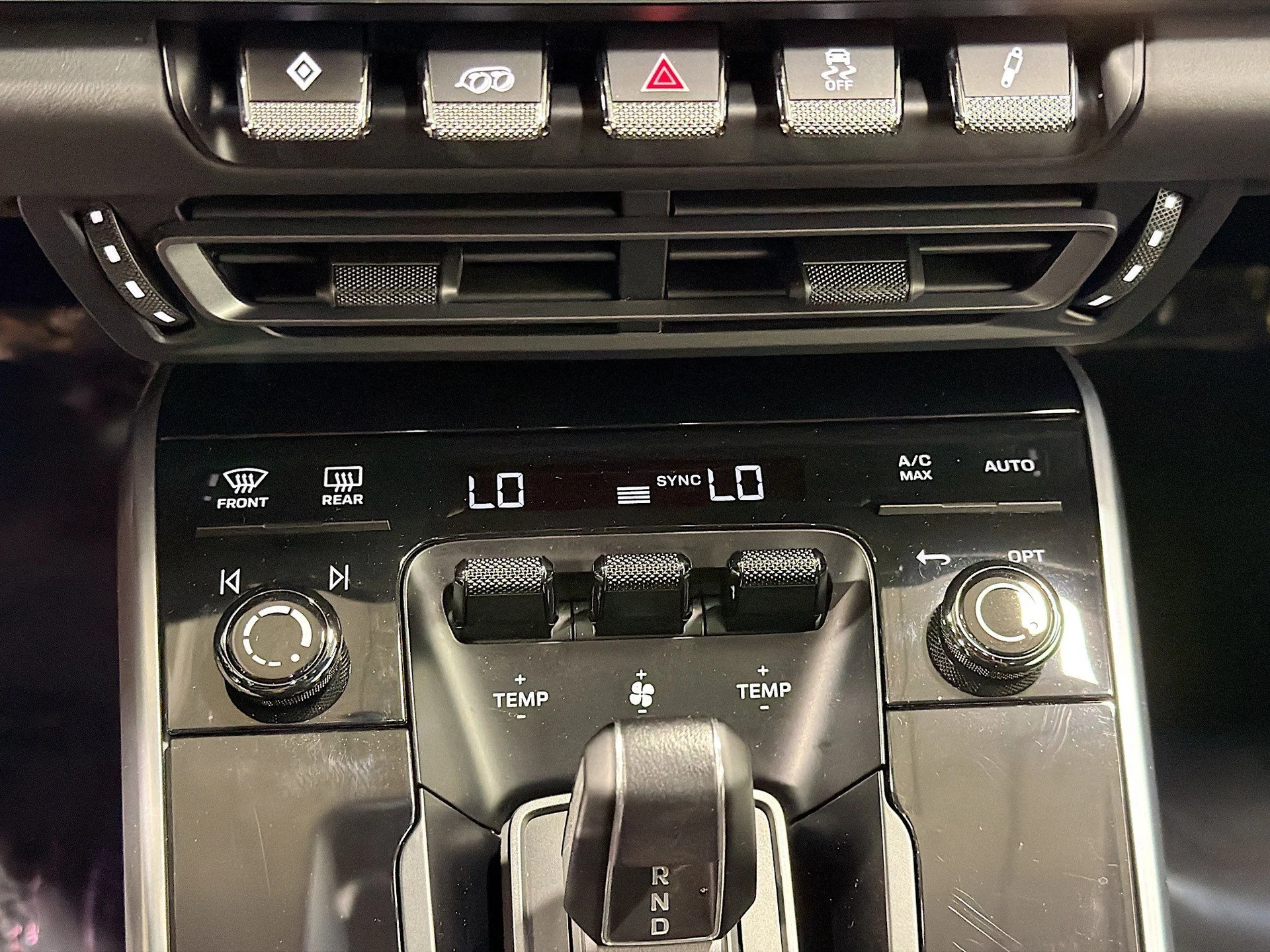 mph029_2551812324_268b2c73ed5ec3e368589d8780a4ca6d_9153e74209