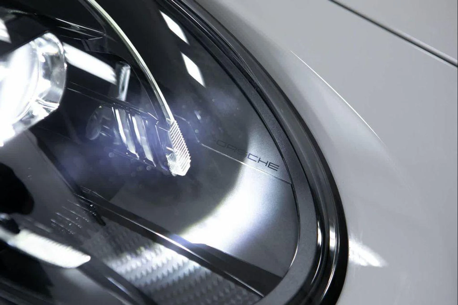 mph029_2571962469_c0g9ea_SN_Cb_V43t_SUF_Lfl_Rncpb_Ok_30e25ddf30