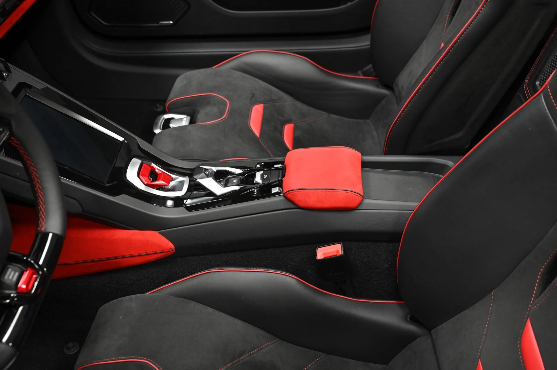 mph029_257206824_Used_2021_Lamborghini_Huracan_EVO_Base_1754943385_f1a8ebc02e