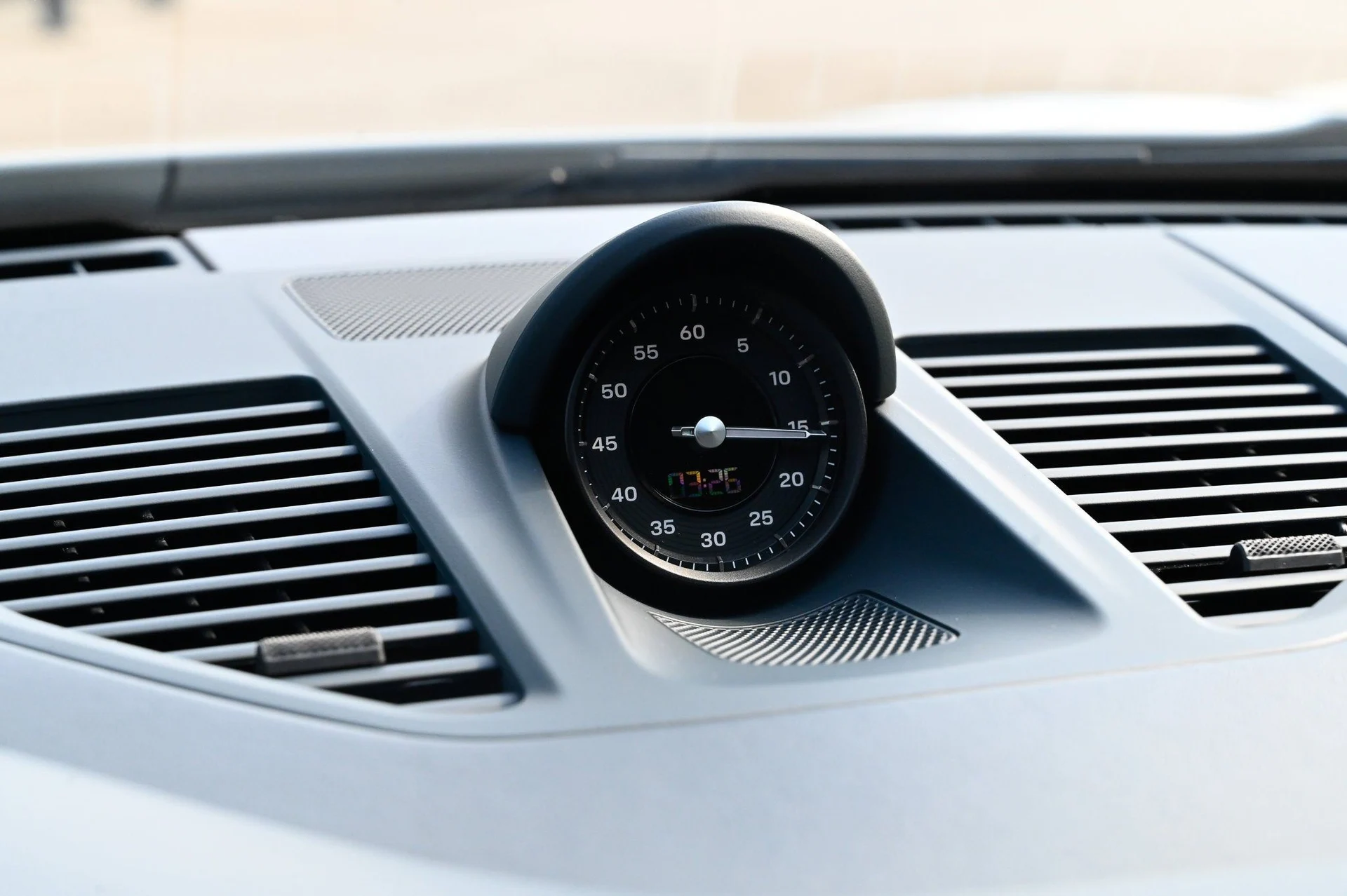 mph029_2573406426_202833a27c524694bfebbac317128b09_2596f76a2e