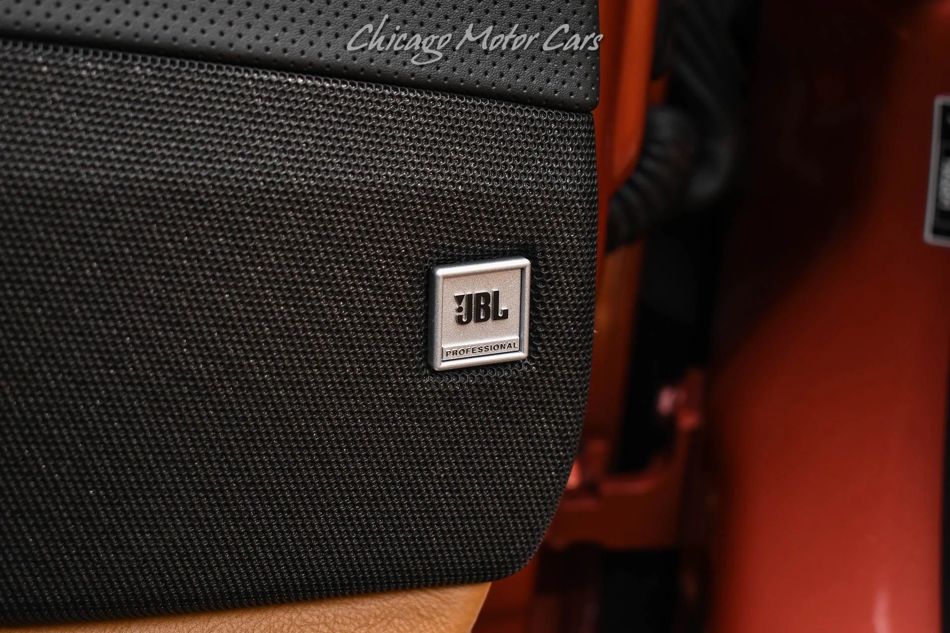 mph029_2573562686_12988_p30_l_29c360359d