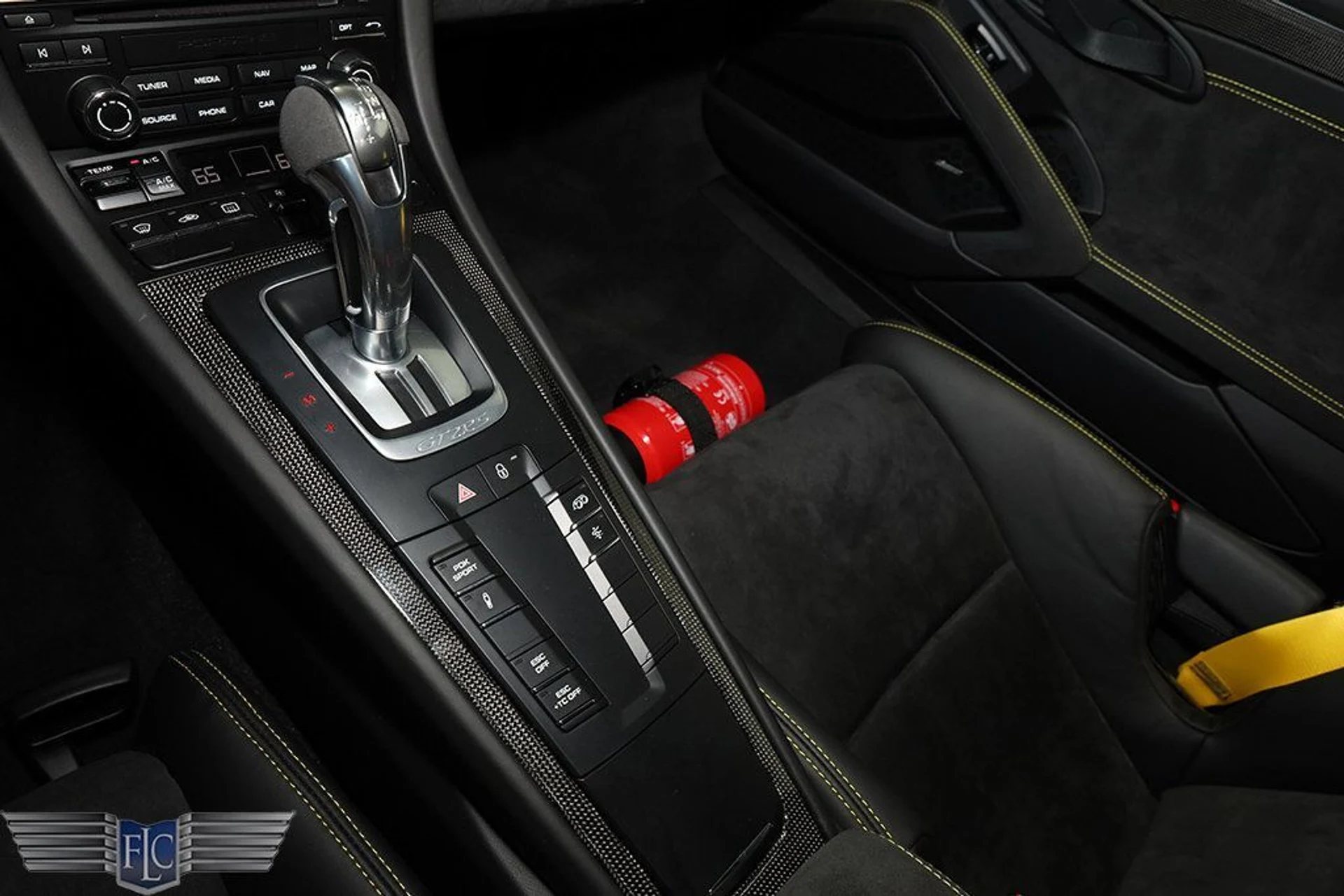 mph029_2576250854_used_2018_porsche_911_gt2rsweissach_9689_22986338_30_1024_40a67ca213