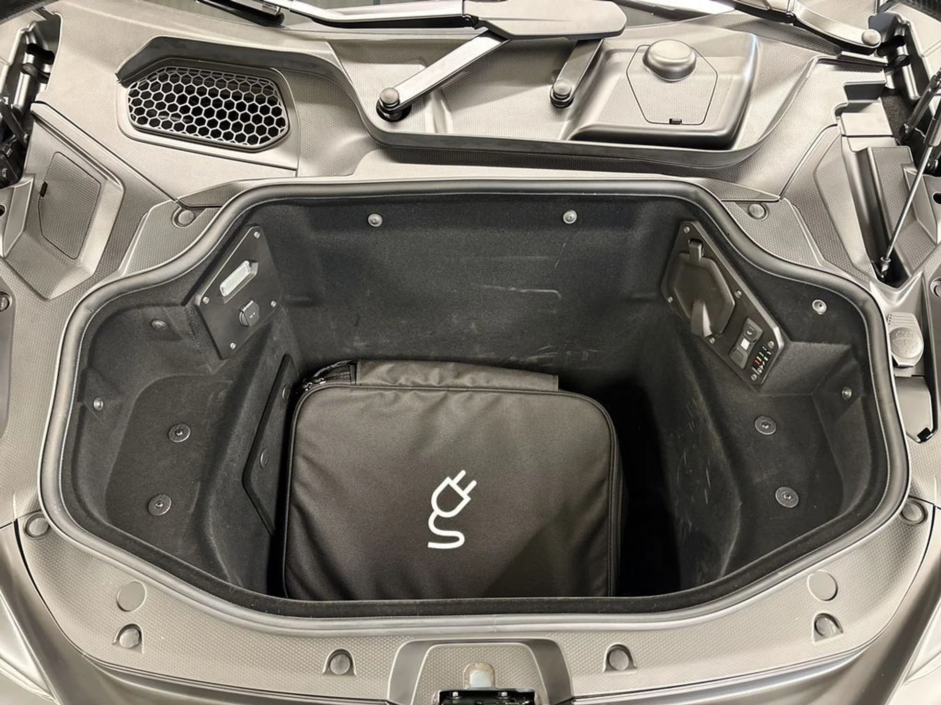 mph029_2578655636_5eb4a2121c7b92faf0e2e16a08f6f102_32685d8332