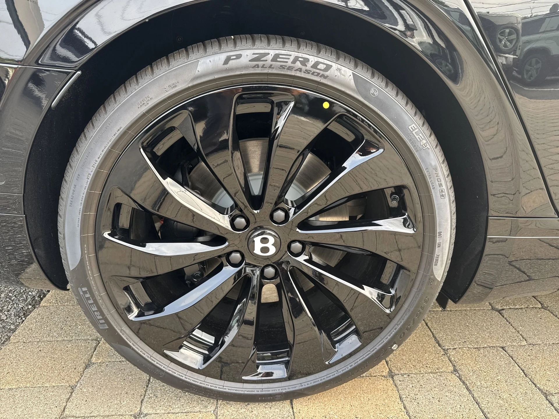 mph029_2581727901_2df56a6adb139454b7a8d0cc1efb64c1x_403769eb08