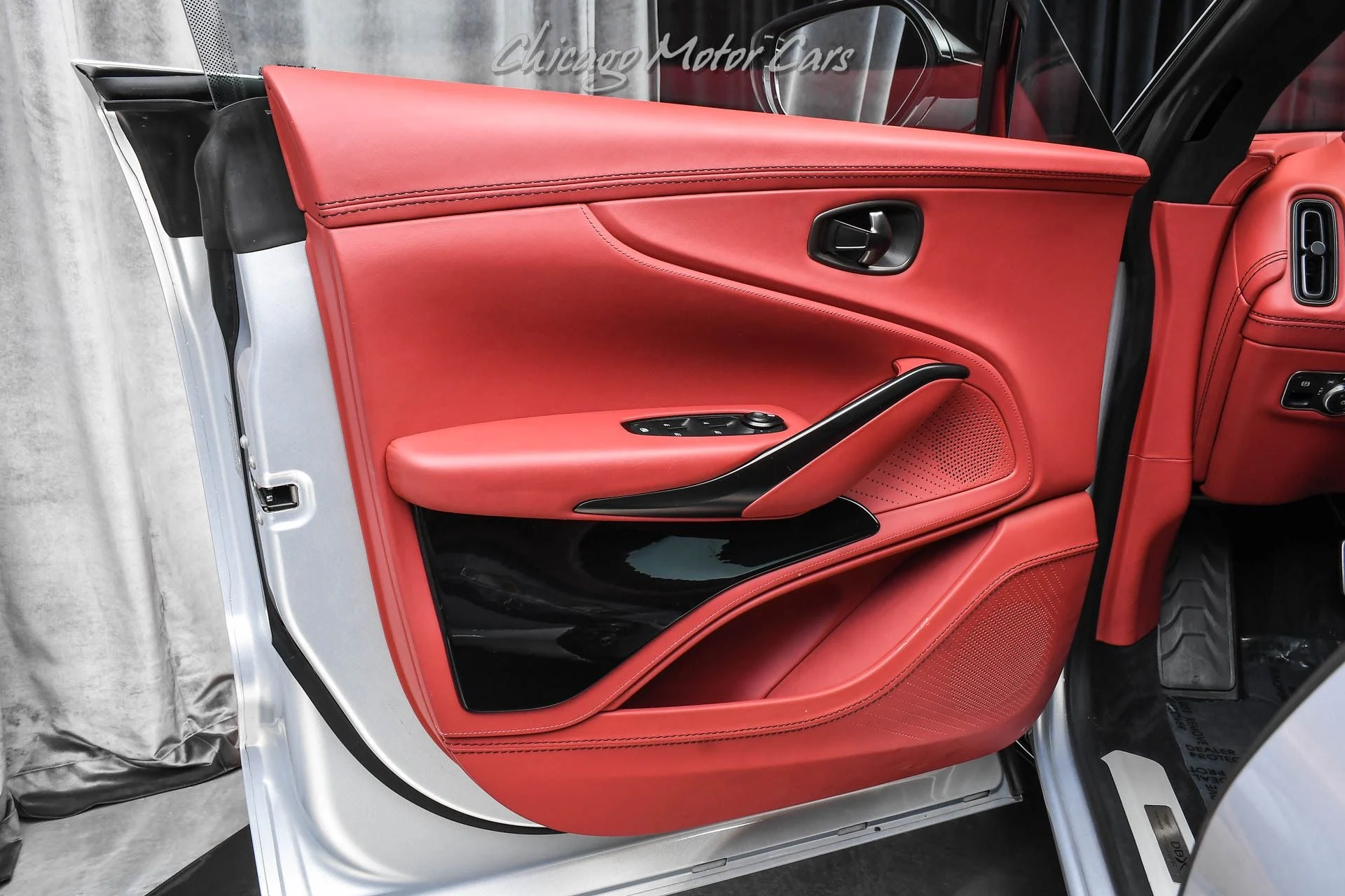 mph029_2588106308_13003_p30_l_7941a44e3a