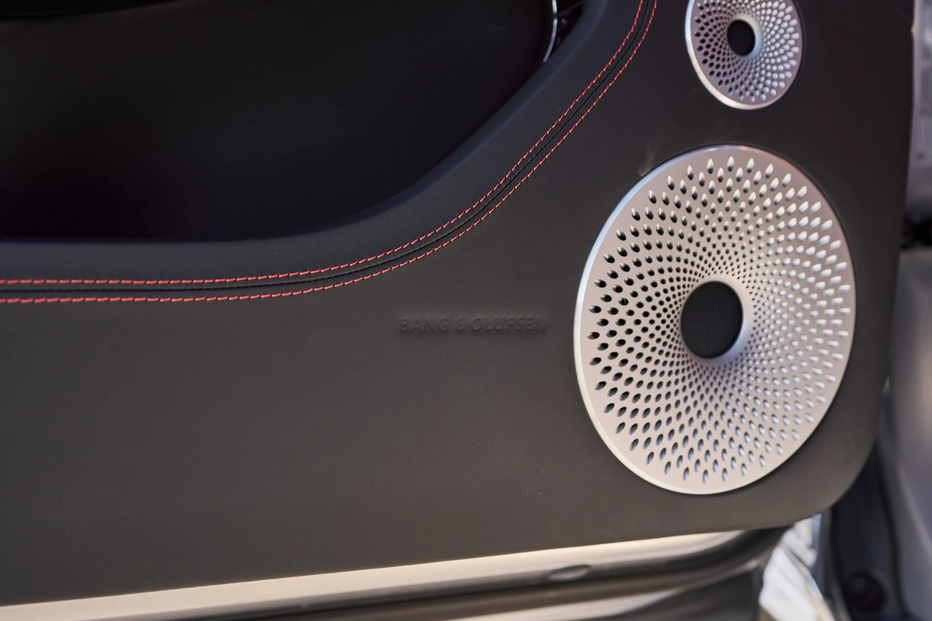 mph029_2589868034_Used_2023_Bentley_Continental_GT_Azure_1764903582_bf51438d38