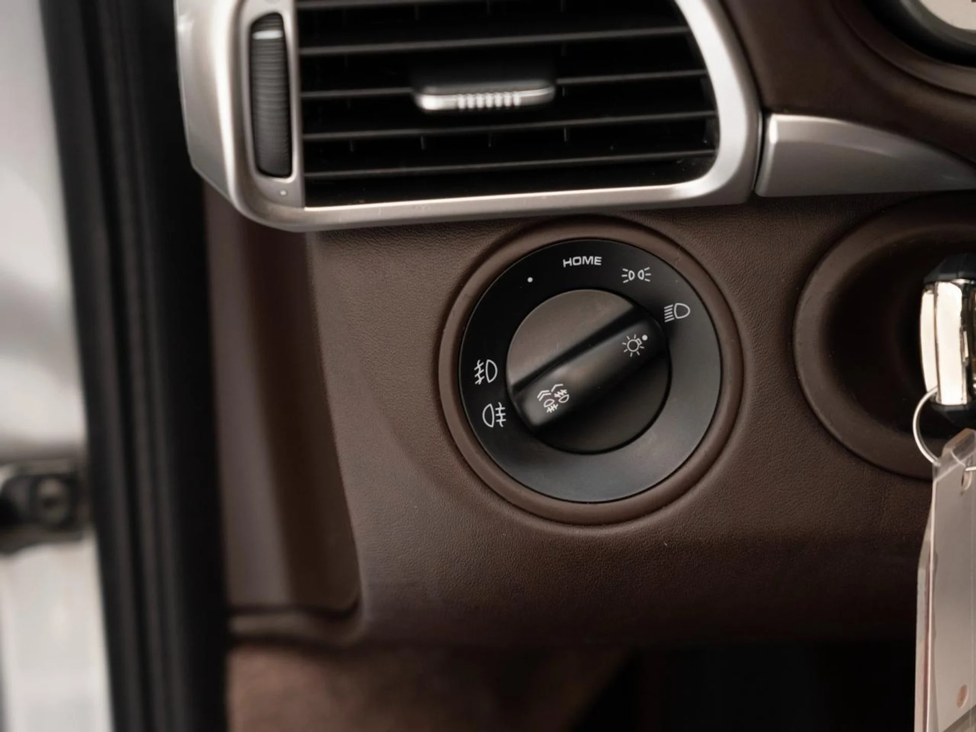 mph029_2591764285_c506fbdb49ca1c6a8ad602be94d83266_3d052bbeee