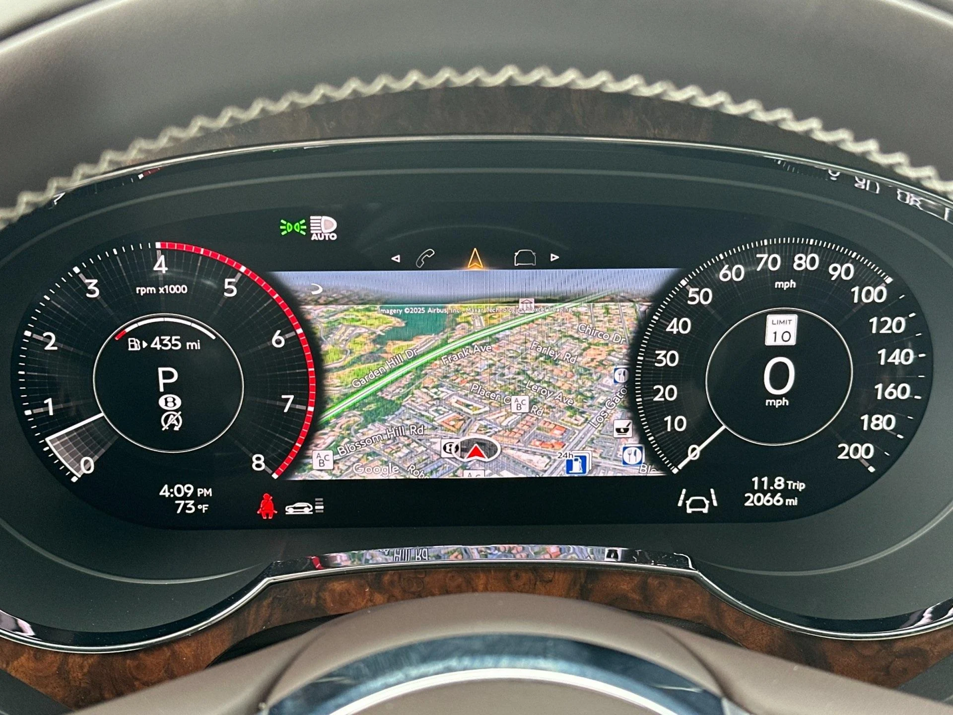 mph029_2598310188_Used_2025_Bentley_Bentayga_V8_1760604365_a6fd96b2c6