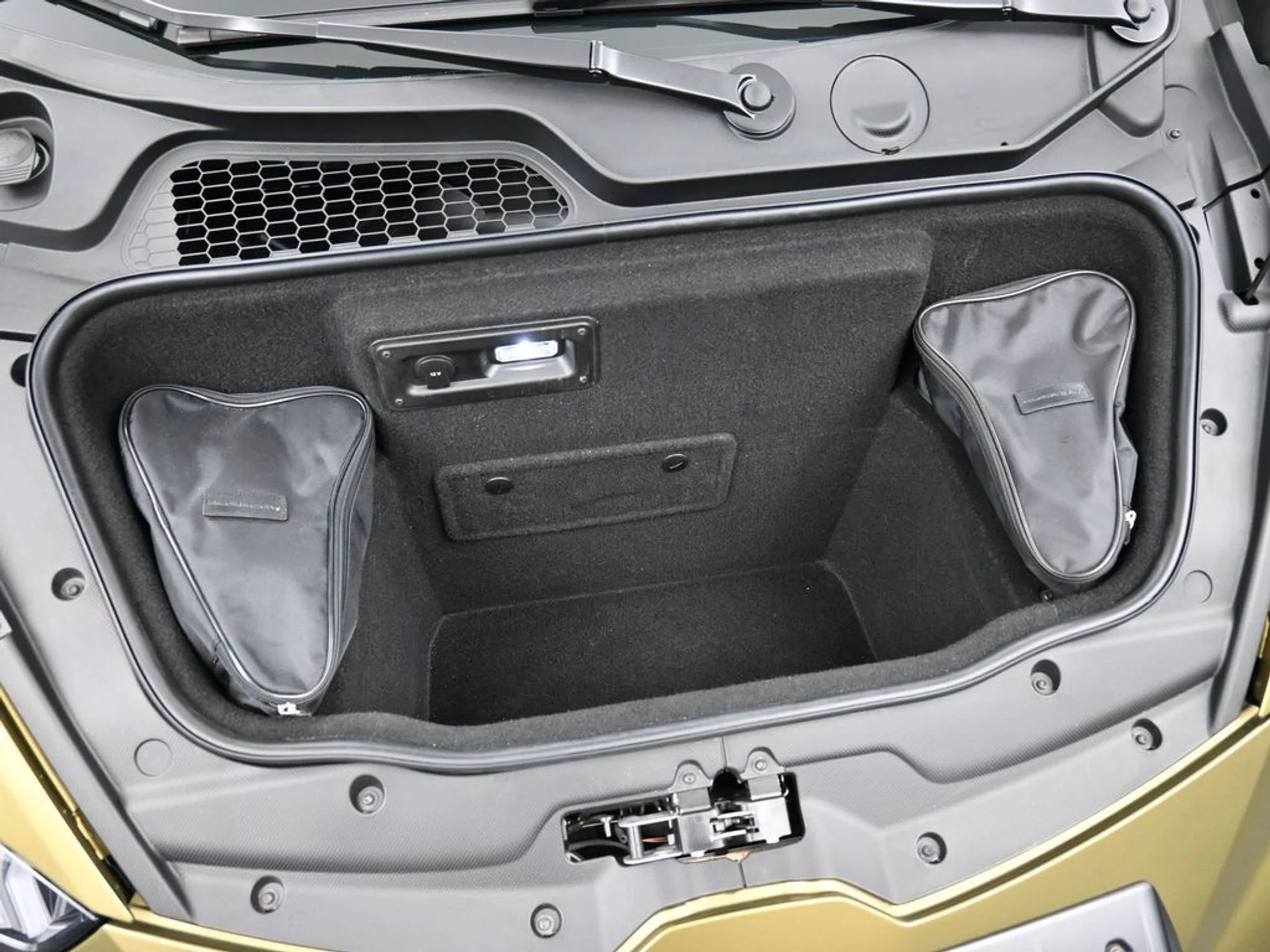 mph029_2605614906_0c10dcd5_3f9c_4037_a3a5_590962a3b9cc_46d771f609