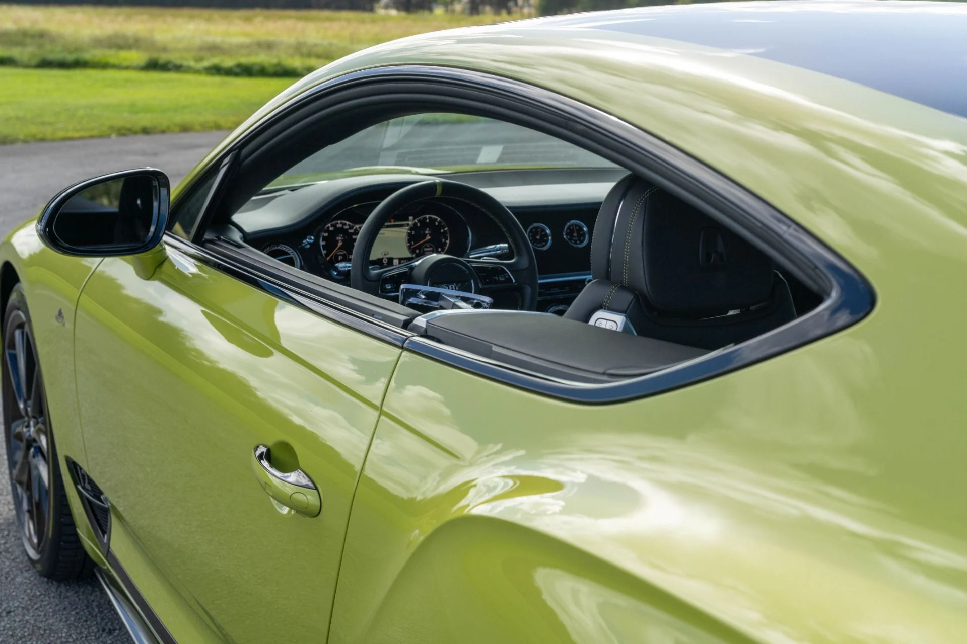 mph029_2610359620_Used_2020_Bentley_Continental_1_of_5_Pikes_Peak_Edition_GT_1761756018_0faaccd72b