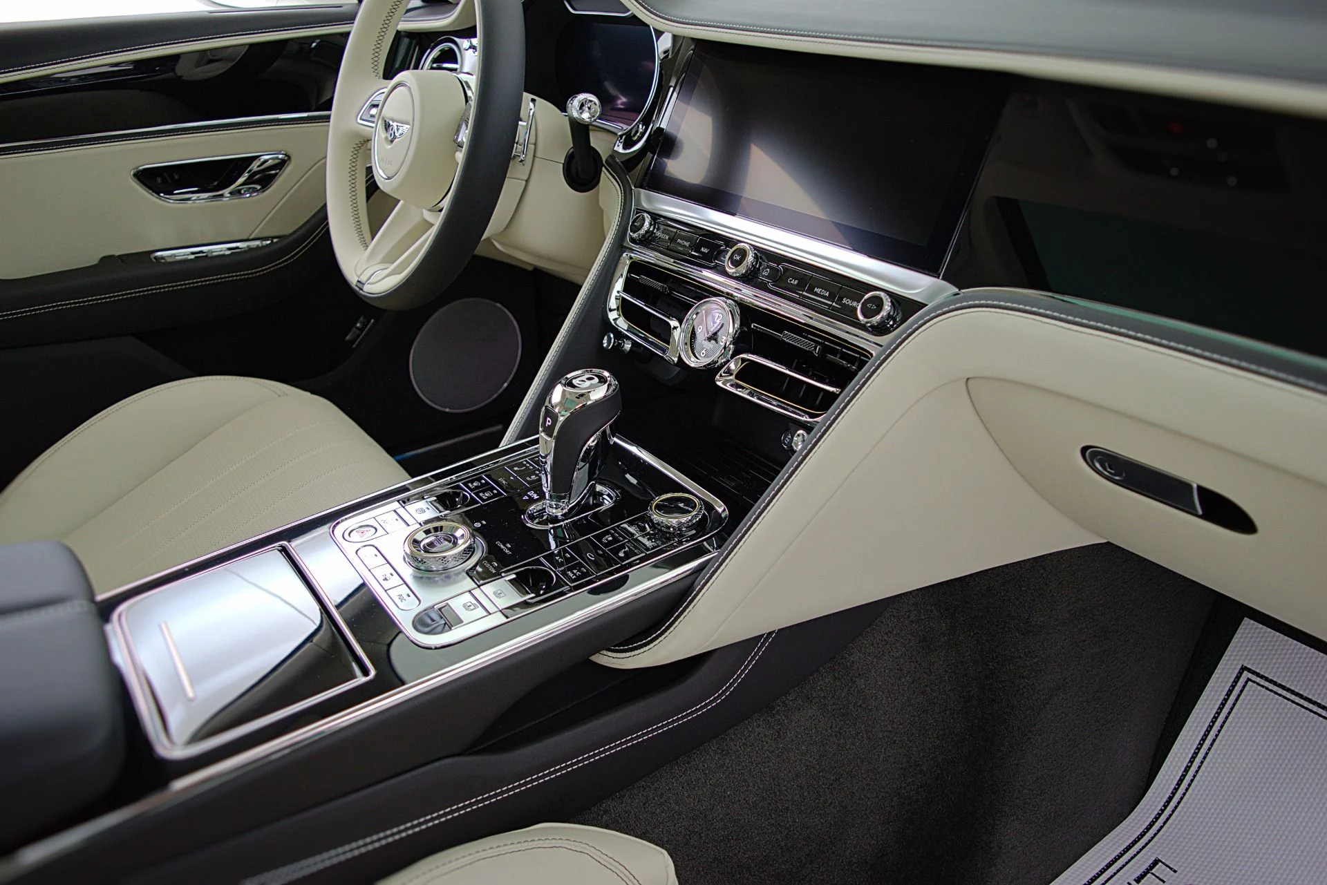 mph029_2619775508_Used_2023_Bentley_Flying_Spur_Hybrid_V6_LEASE_OPTIONS_AVAILABLE_82d62b0970