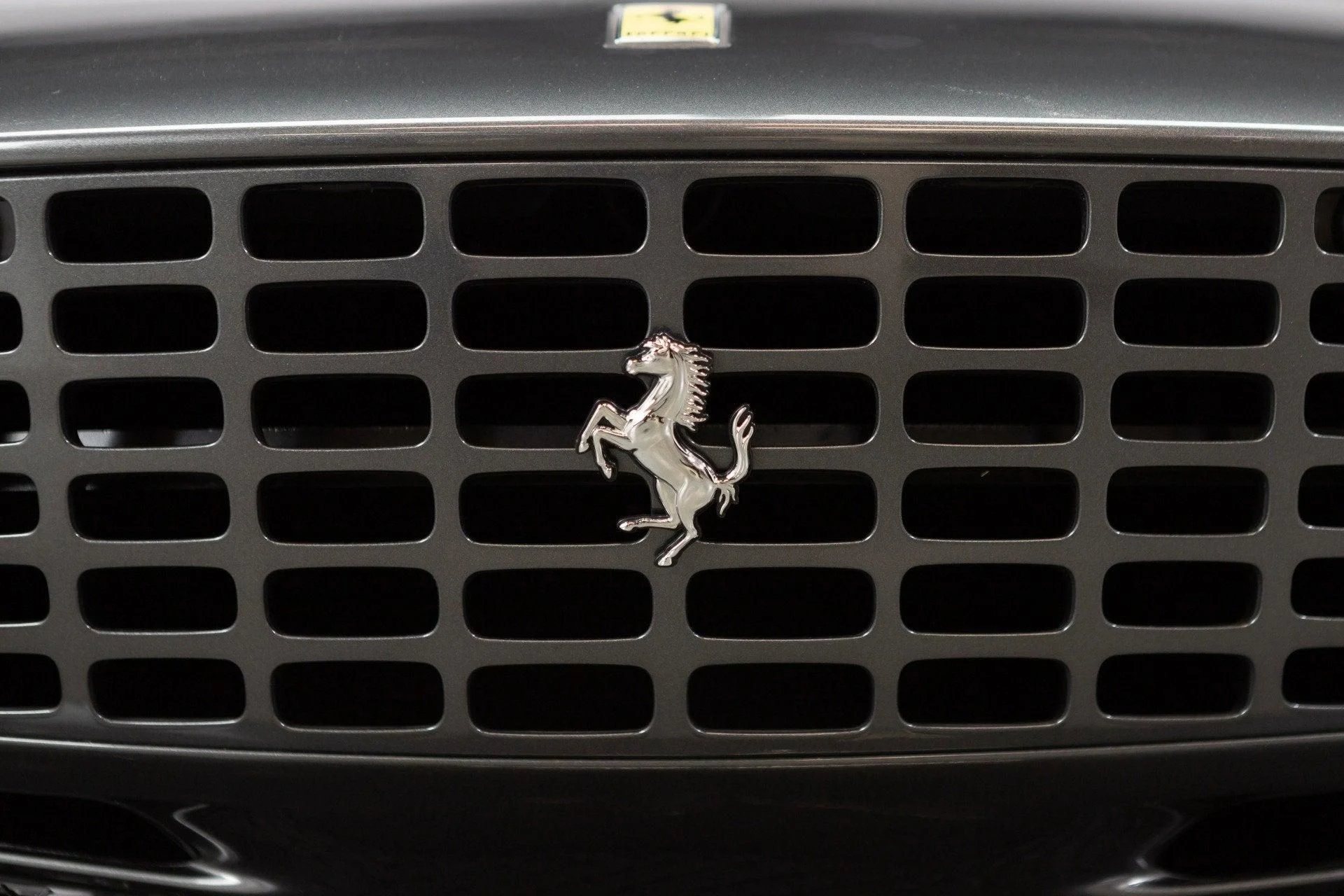 mph029_2636619941_Used_2024_Ferrari_Roma_Spider_1777367366_9bf2627139