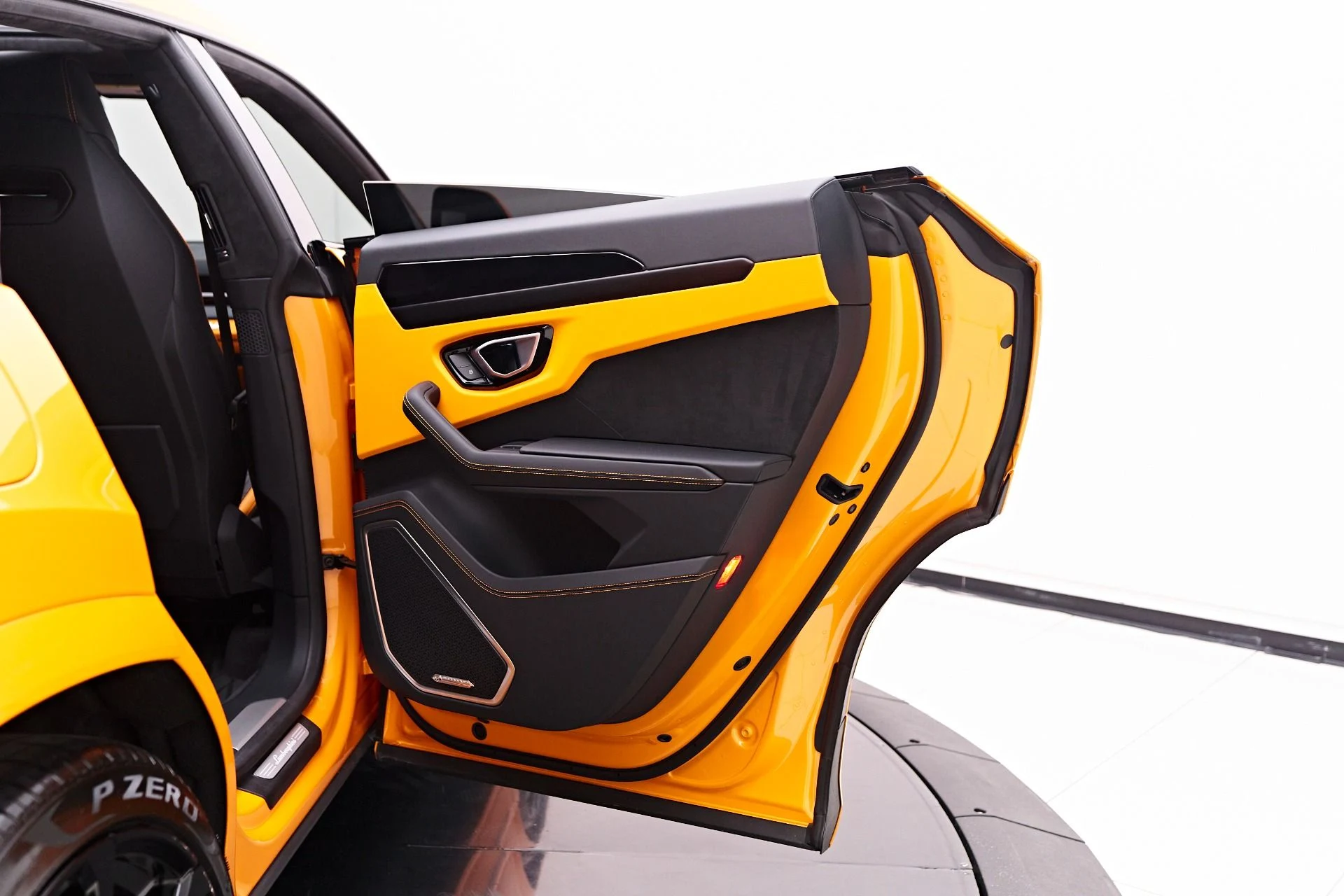 mph029_264701712_Used_2023_Lamborghini_Urus_S_1747338722_0d56b44b70