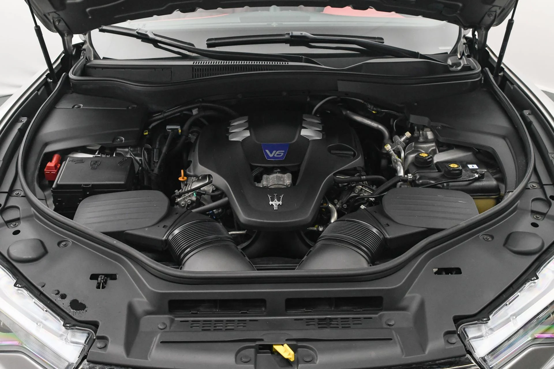 mph029_2649256396_Used_2020_Maserati_Levante_S_Gran_Sport_1753430211_1aed7481e6