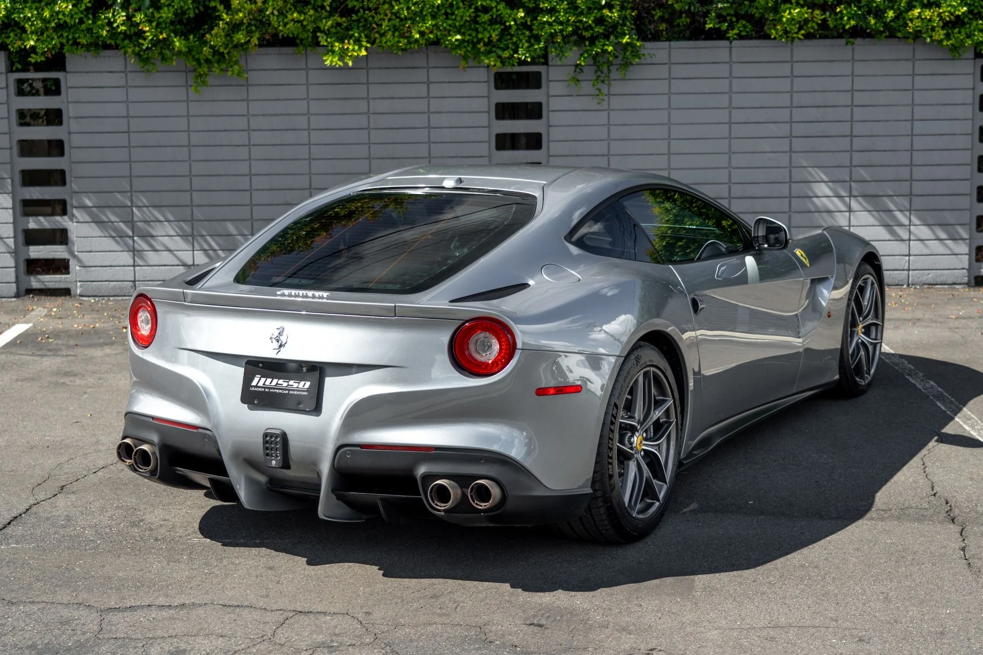 mph029_2651473927_Used_2016_Ferrari_F12berlinetta_1760560638_ab7cc3355b