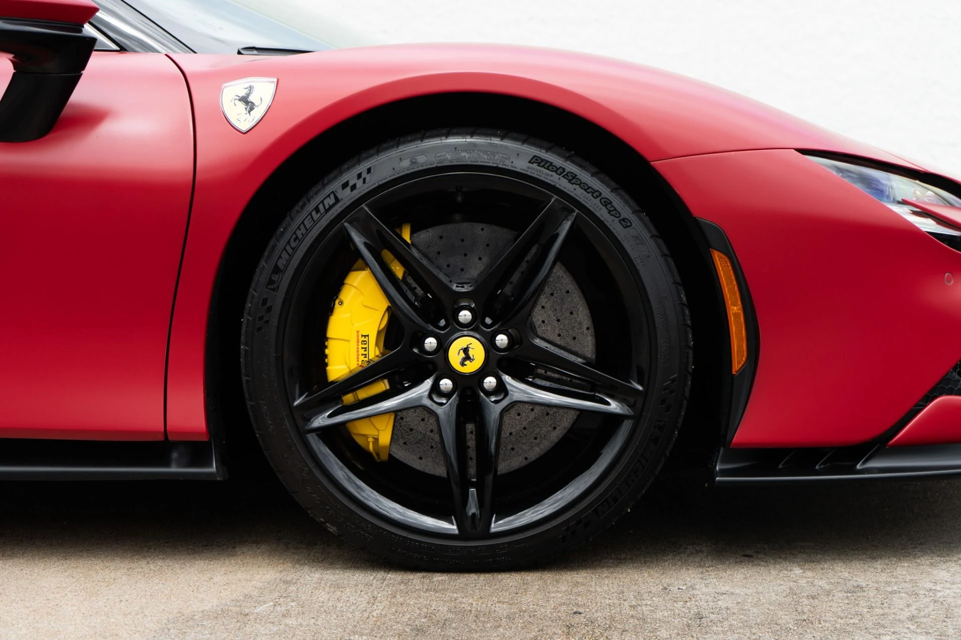 mph029_2655276800_Used_2023_Ferrari_SF_90_Spider_1780939425_9534e7a488