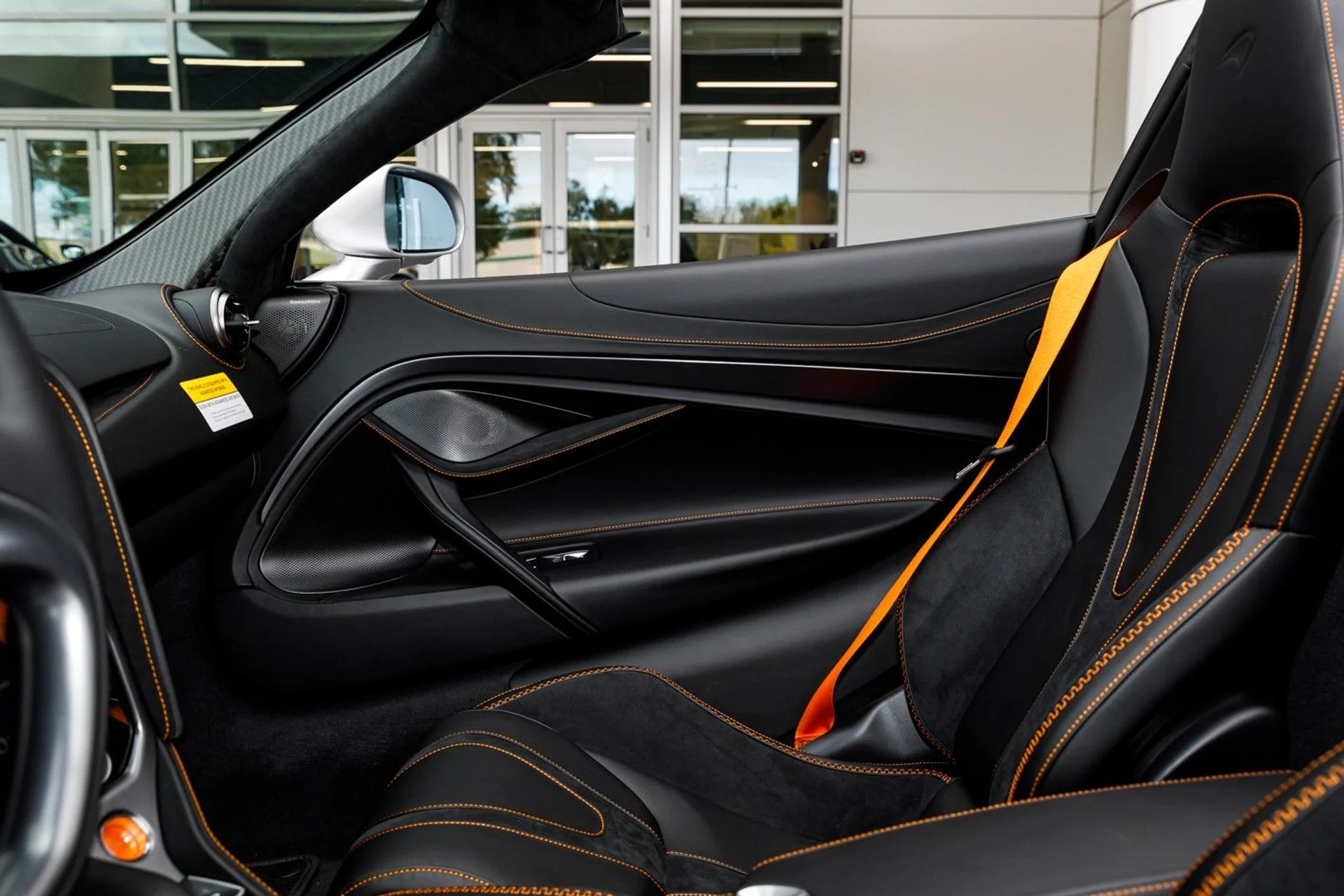 mph029_2663822053_633_p30_l_80bef96fa3