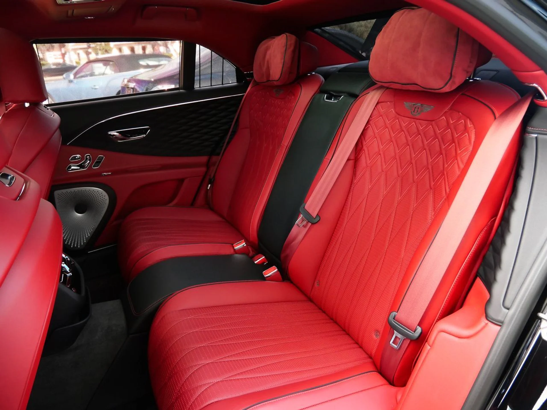 mph029_2668185468_5899bd75c68e283d0476f2c8fd45dacdx_d180a2ee07