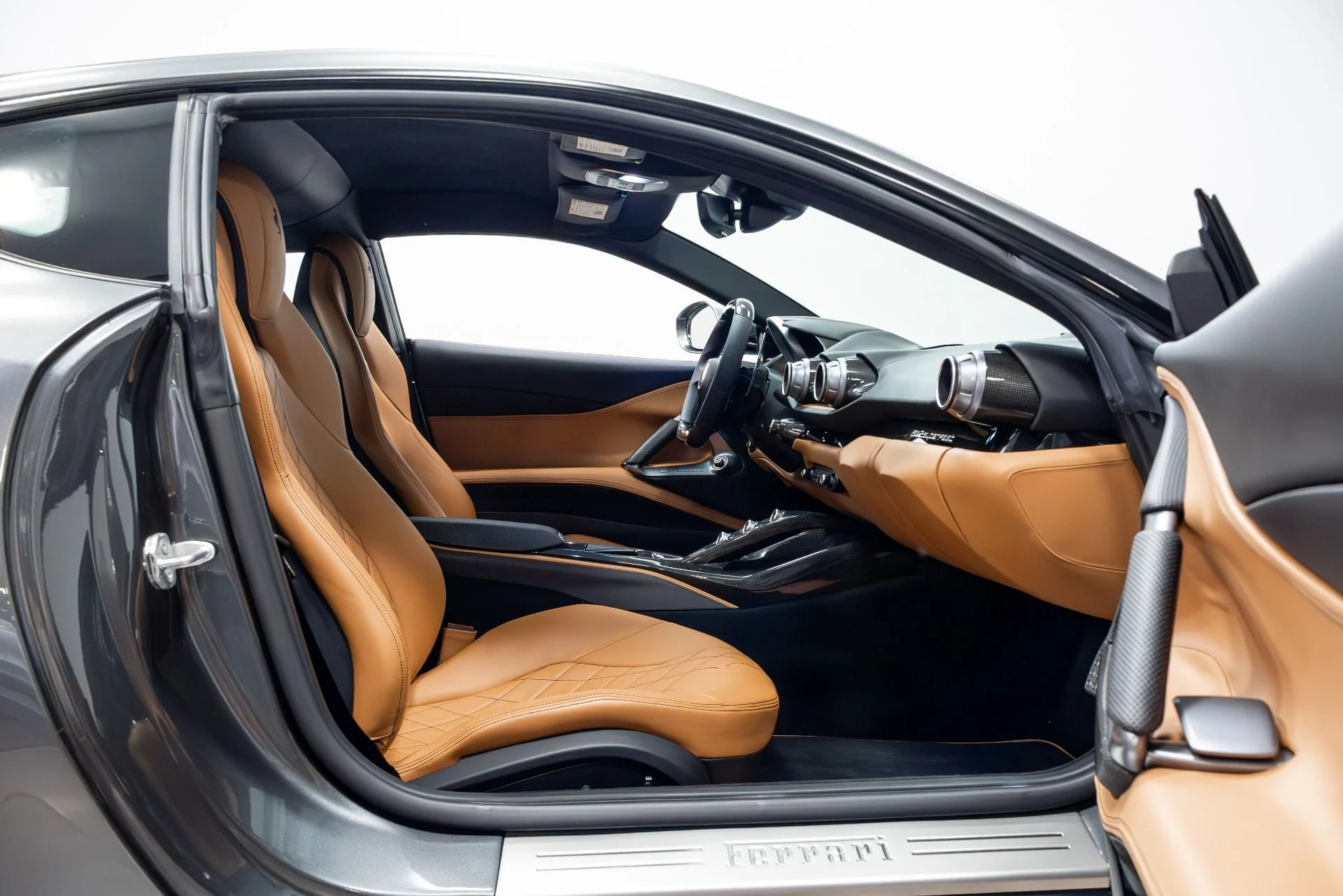 mph029_2676132613_Used_2020_Ferrari_812_Superfast_1777416323_e484d5bb4b