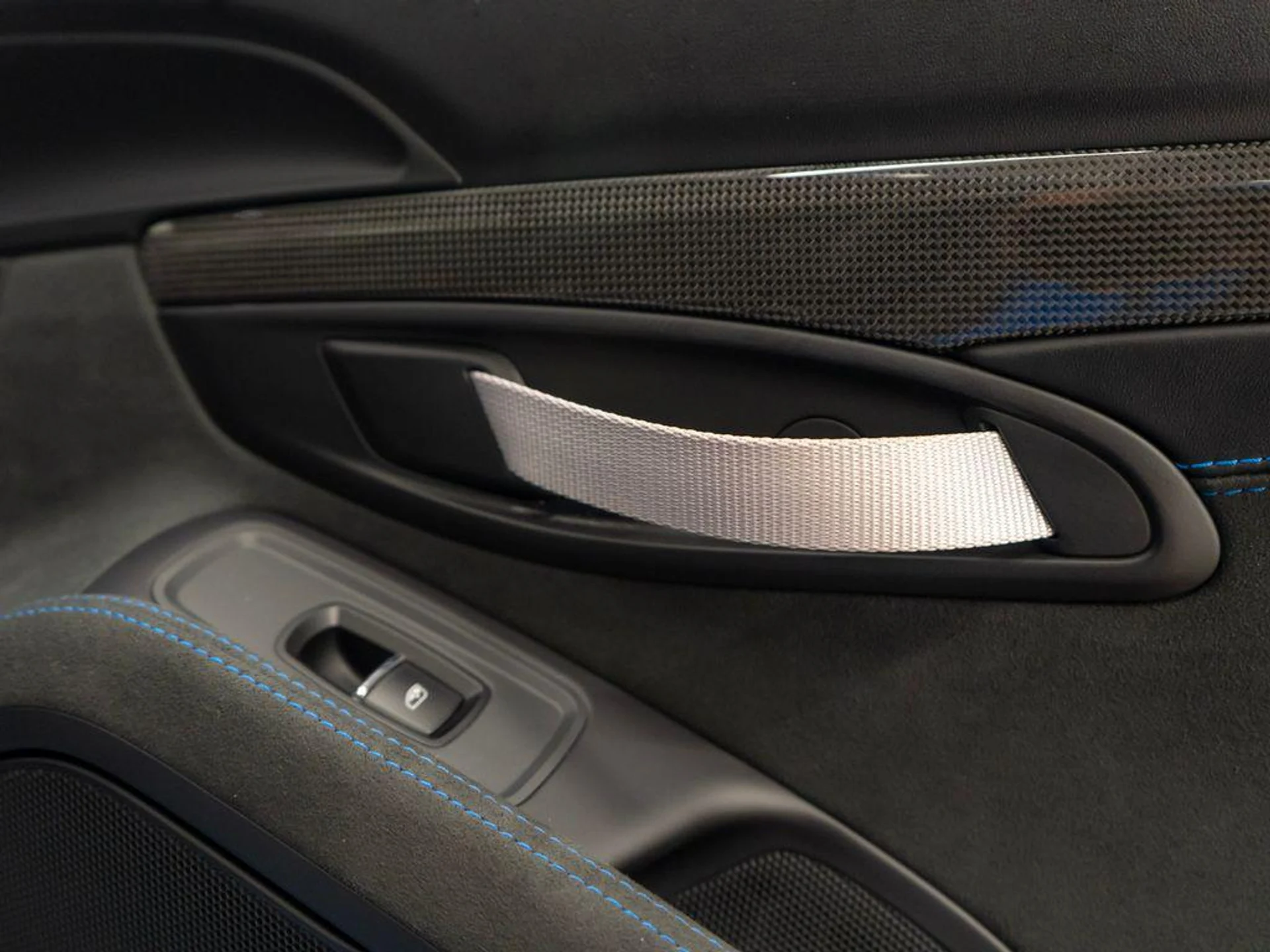 mph029_2676654769_ZJ_1_hs_A87_Q_P84b_Wrosz7l_Q_Qaqc_5d92422311