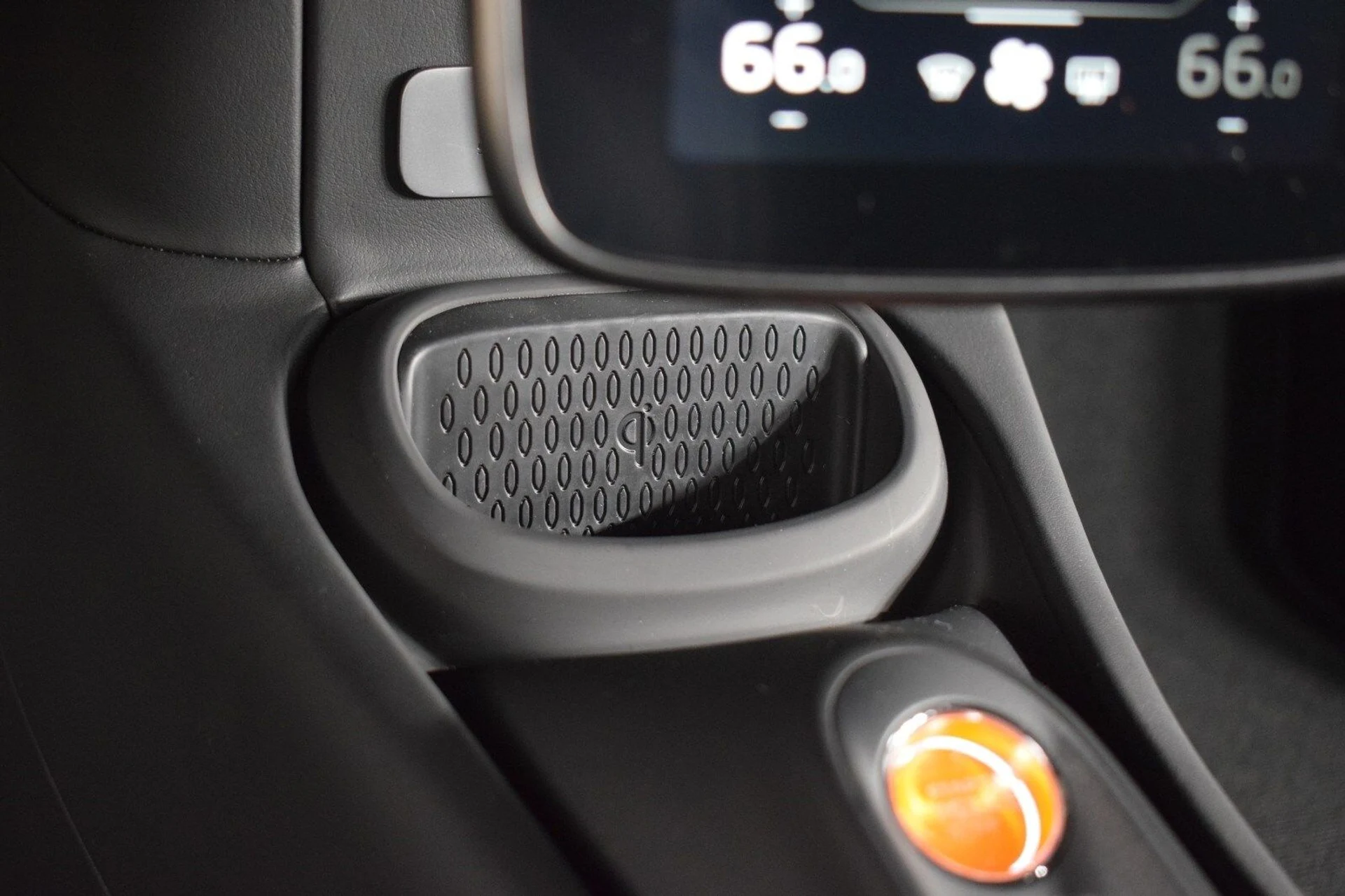 mph029_2687852164_db2bdd22b87f81c44a3279c6ea4fb028x_dc039a7a85