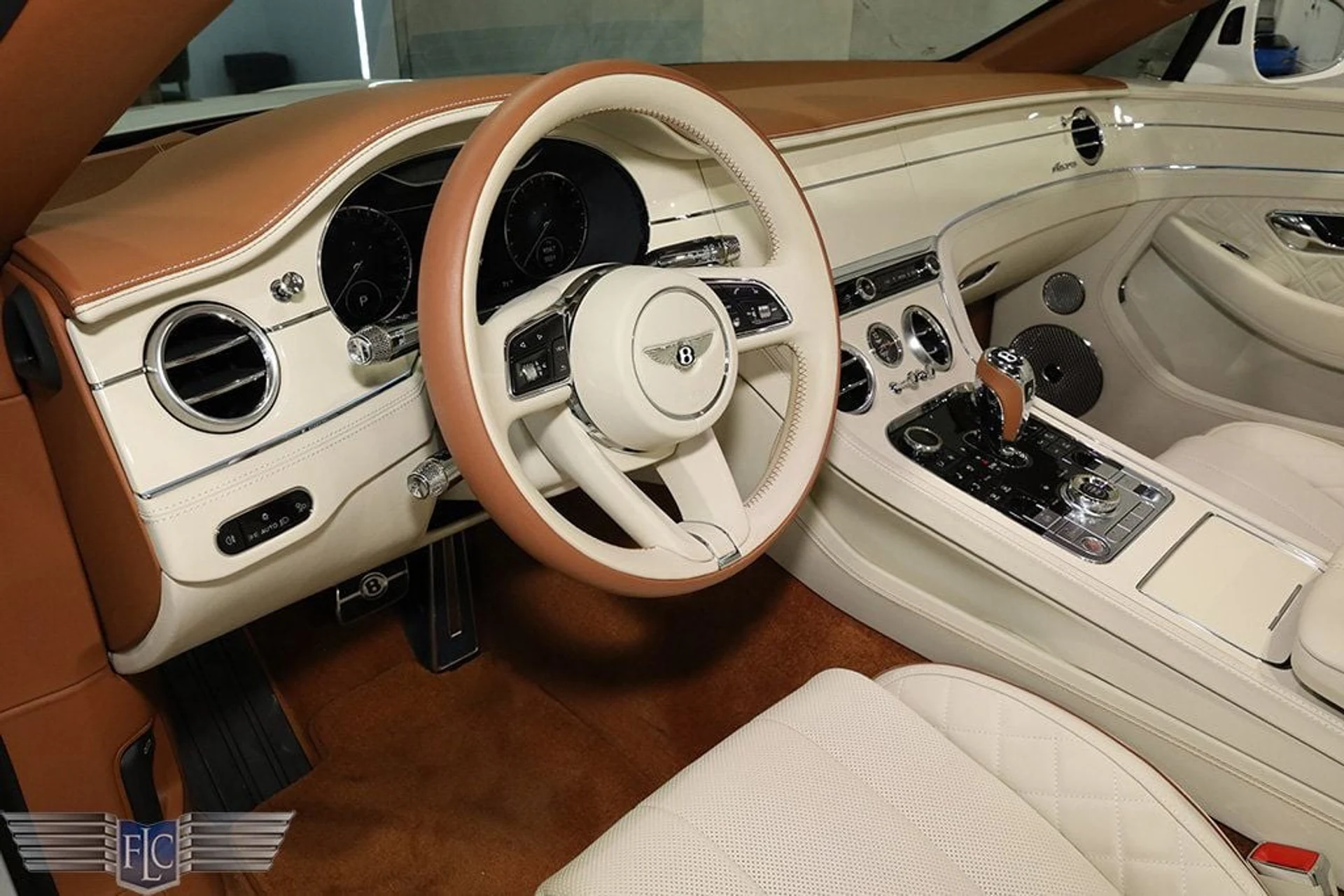 mph029_2689523006_used_2023_bentley_continental_gtazureconvertible_9689_22727335_30_1024_89dceb8322