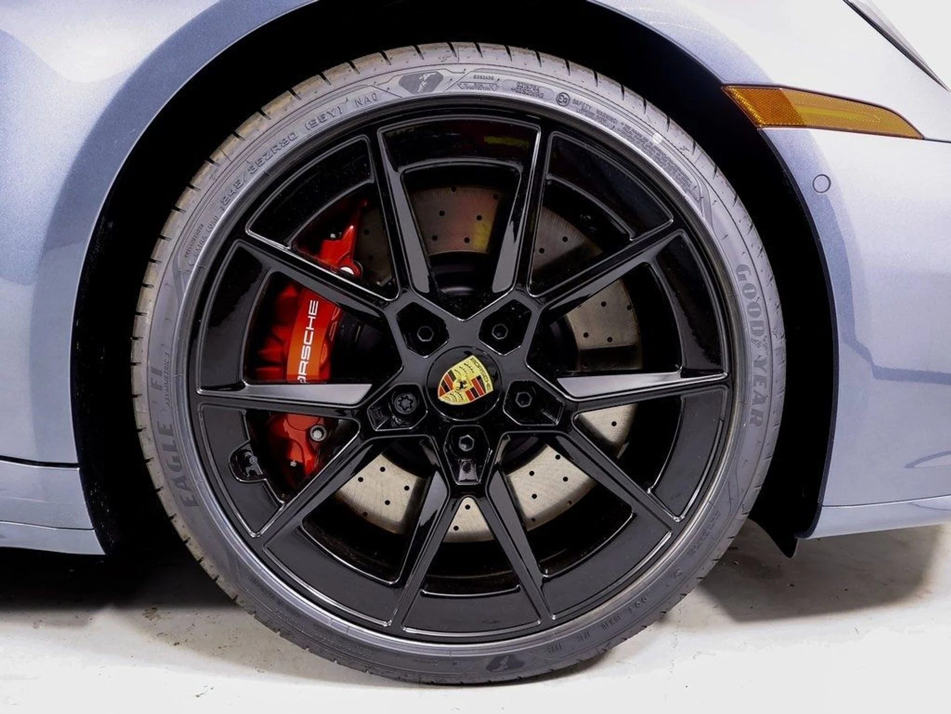 mph029_2690140869_0f0fe1413d0baf714bf4589003341fe3x_4c1e9e7b5d