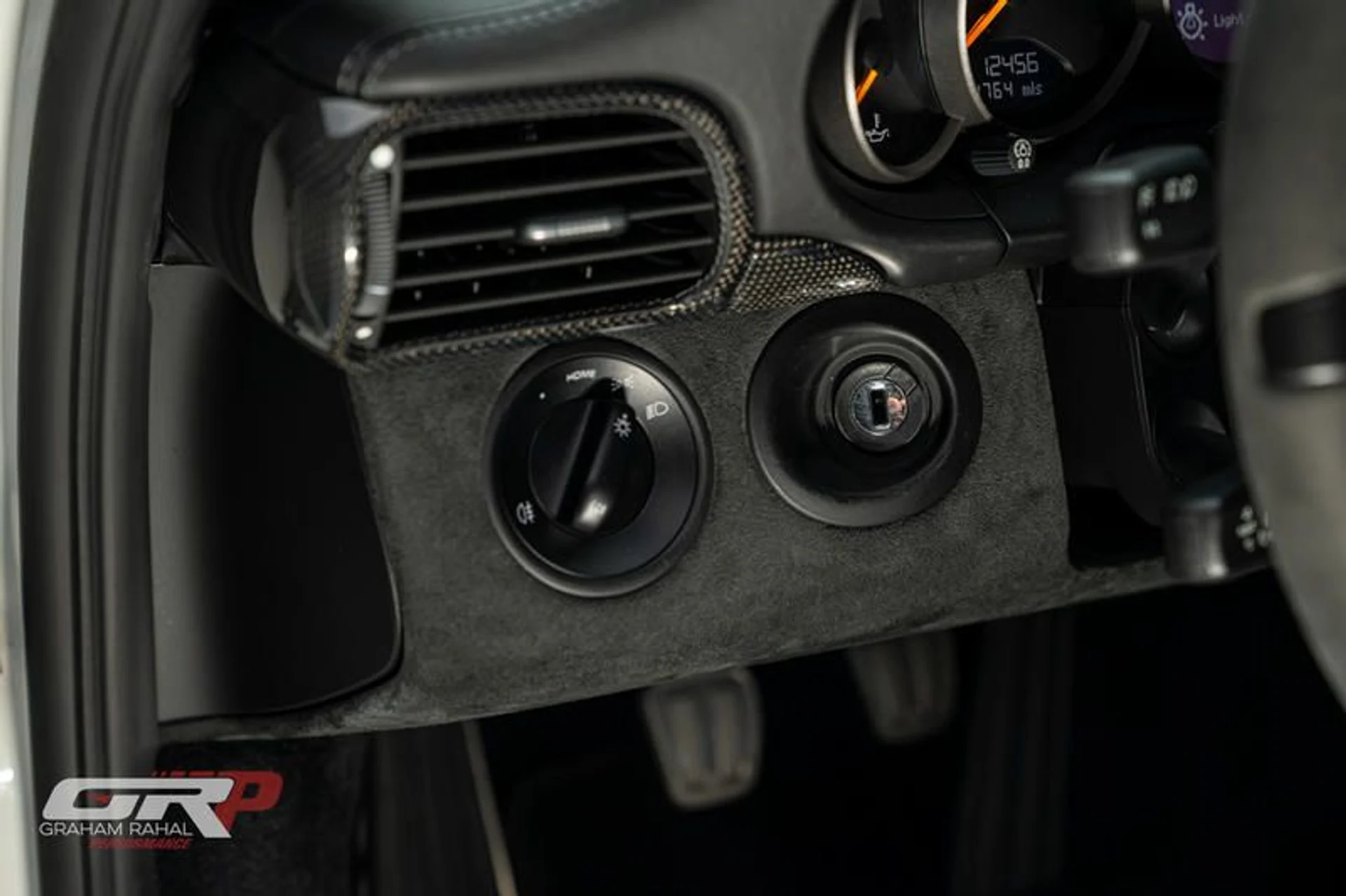 mph029_2691733229_CAF_71137_9468_45_B1_B1_B8_B4_DEC_7_F6_A6_F4_db7ffa3c05