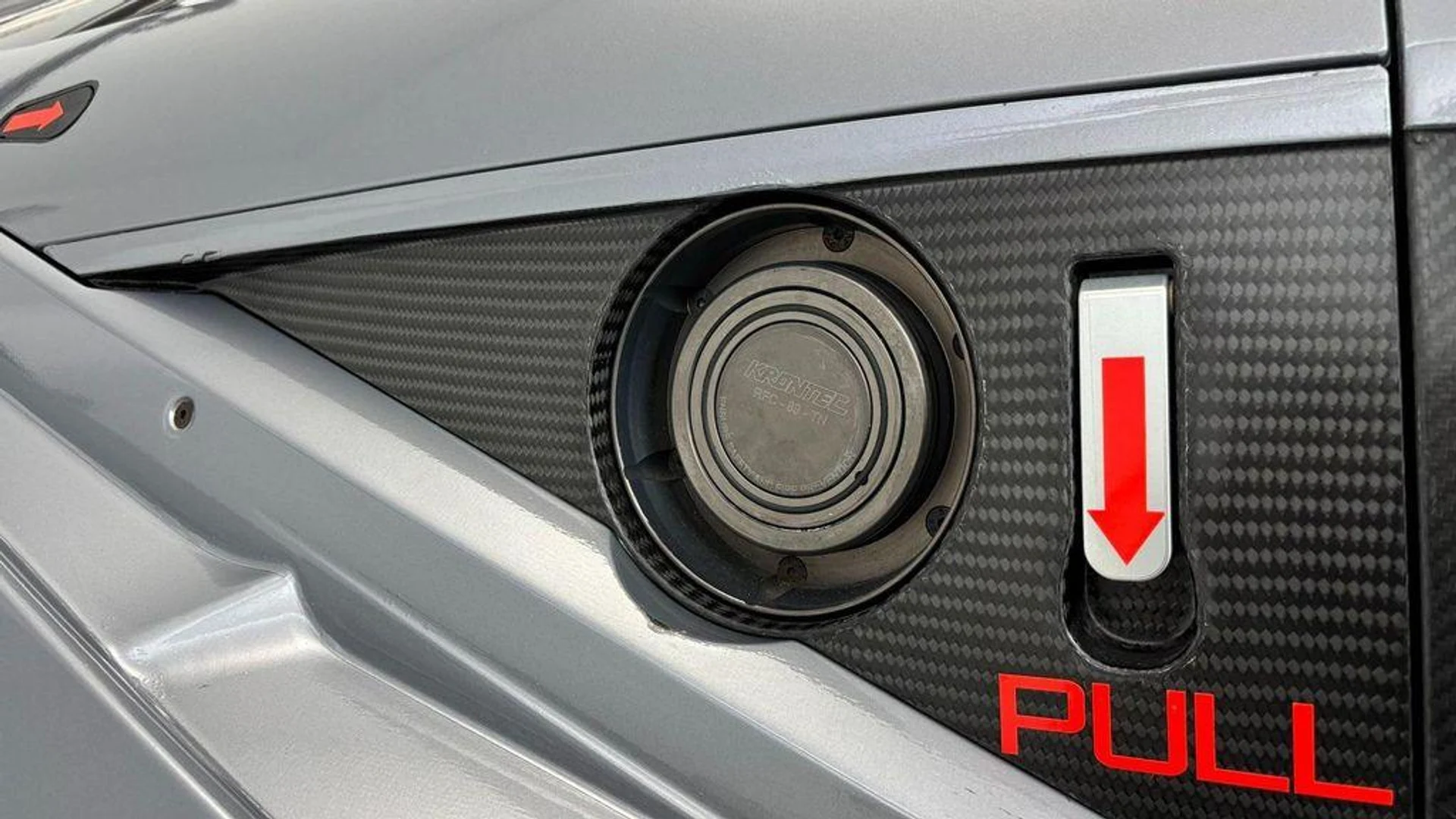 mph029_2693085080_s_ZT_Uq_W_SH_Ee4_V_Il2_SIX_Qq_Jg_Lg_HQ_1931fe934d