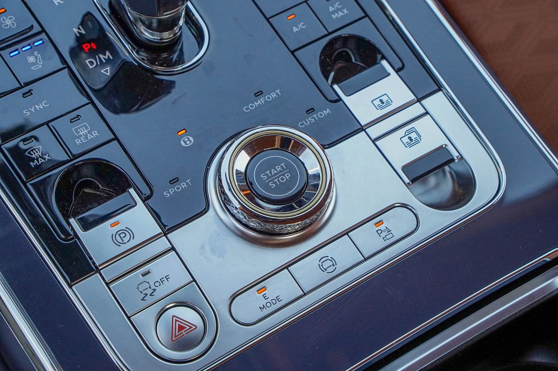 mph029_2696729143_Hi_Tech_Luxury_Imports_LLC_SCBBR_6_ZGXTC_023888_image_29_bc140b2fcb