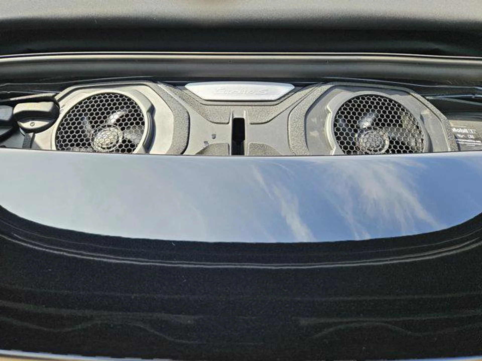 mph029_2698881315_no_Uste_Qr1_NUT_CD_Tuz_G_Jf_S_Ko_Q_96cad3f586