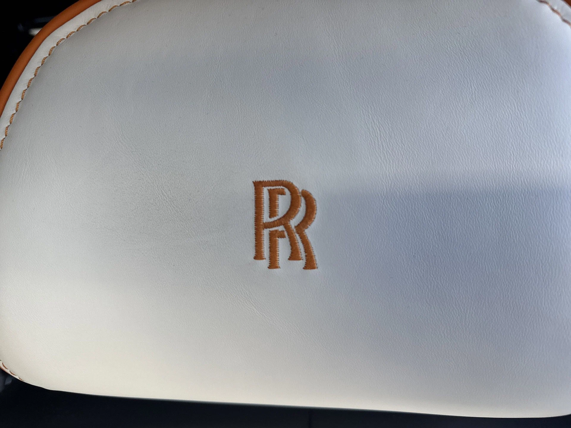 mph029_2700882217_6791f627bcbd9bd9f9e3717a6e3d6913x_7f7a245378