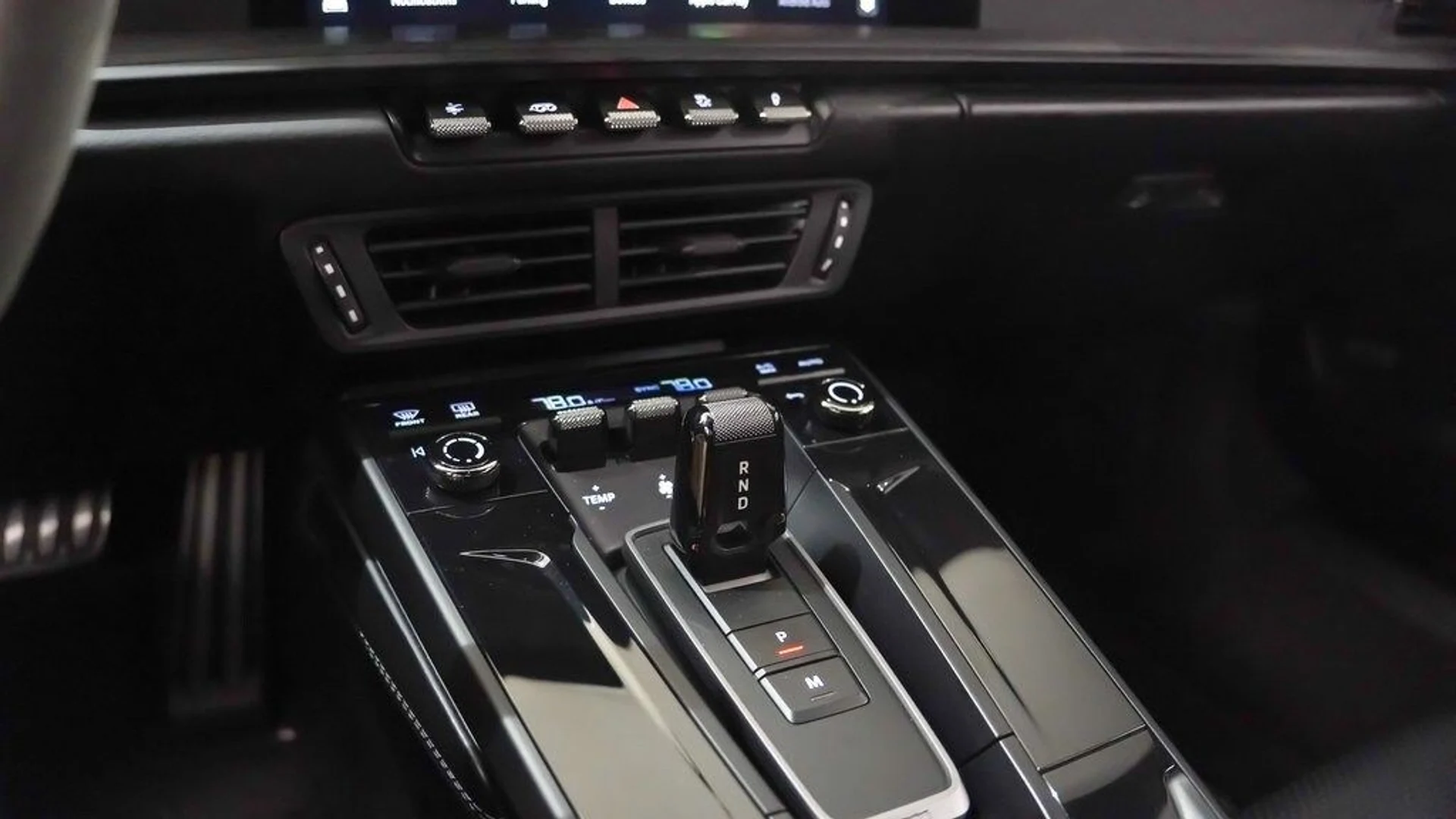 mph029_2714982906_e5732d08007bc2b41c0d7d9010ec96dcx_1f8b3d3f9e