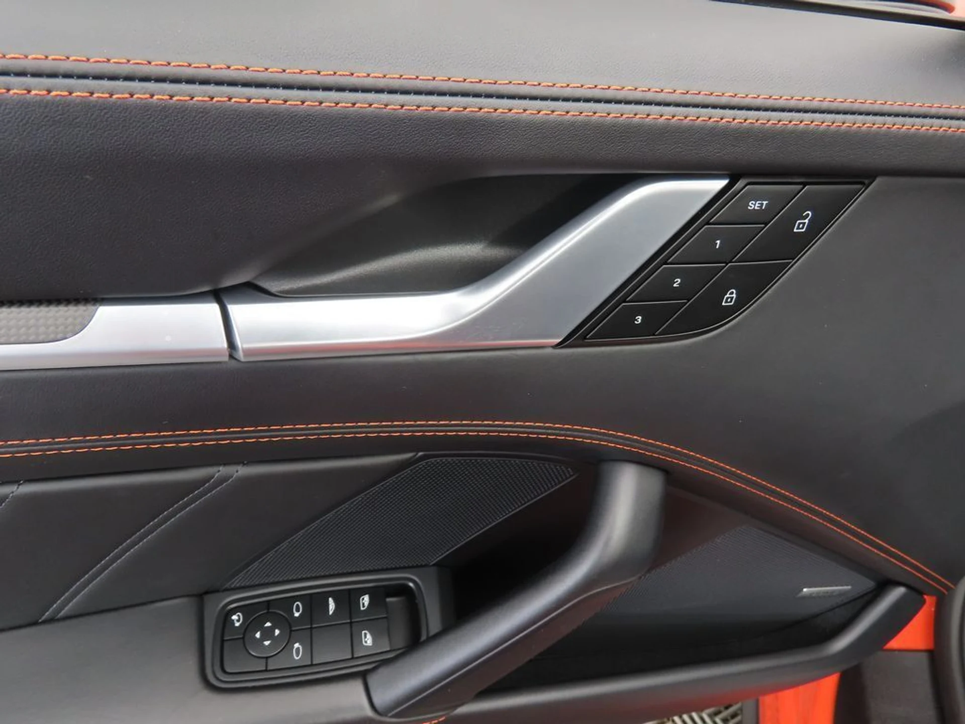 mph029_271762754_used_2022_porsche_911_turbocabriolet_8119_22928338_30_1024_c8df436a7a