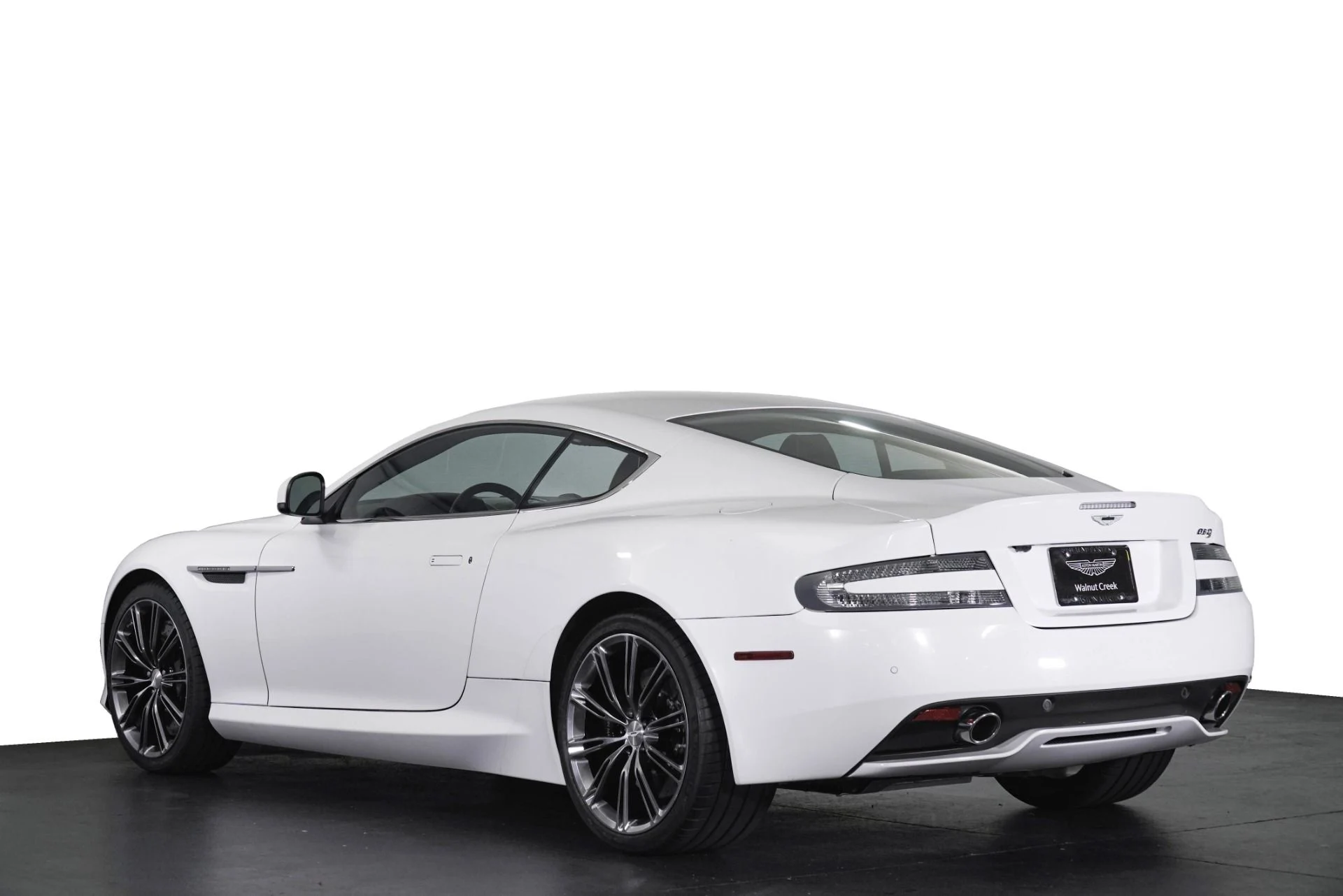 mph029_2722511963_Used_2015_Aston_Martin_DB_9_1781892981_43ab4ddaf6