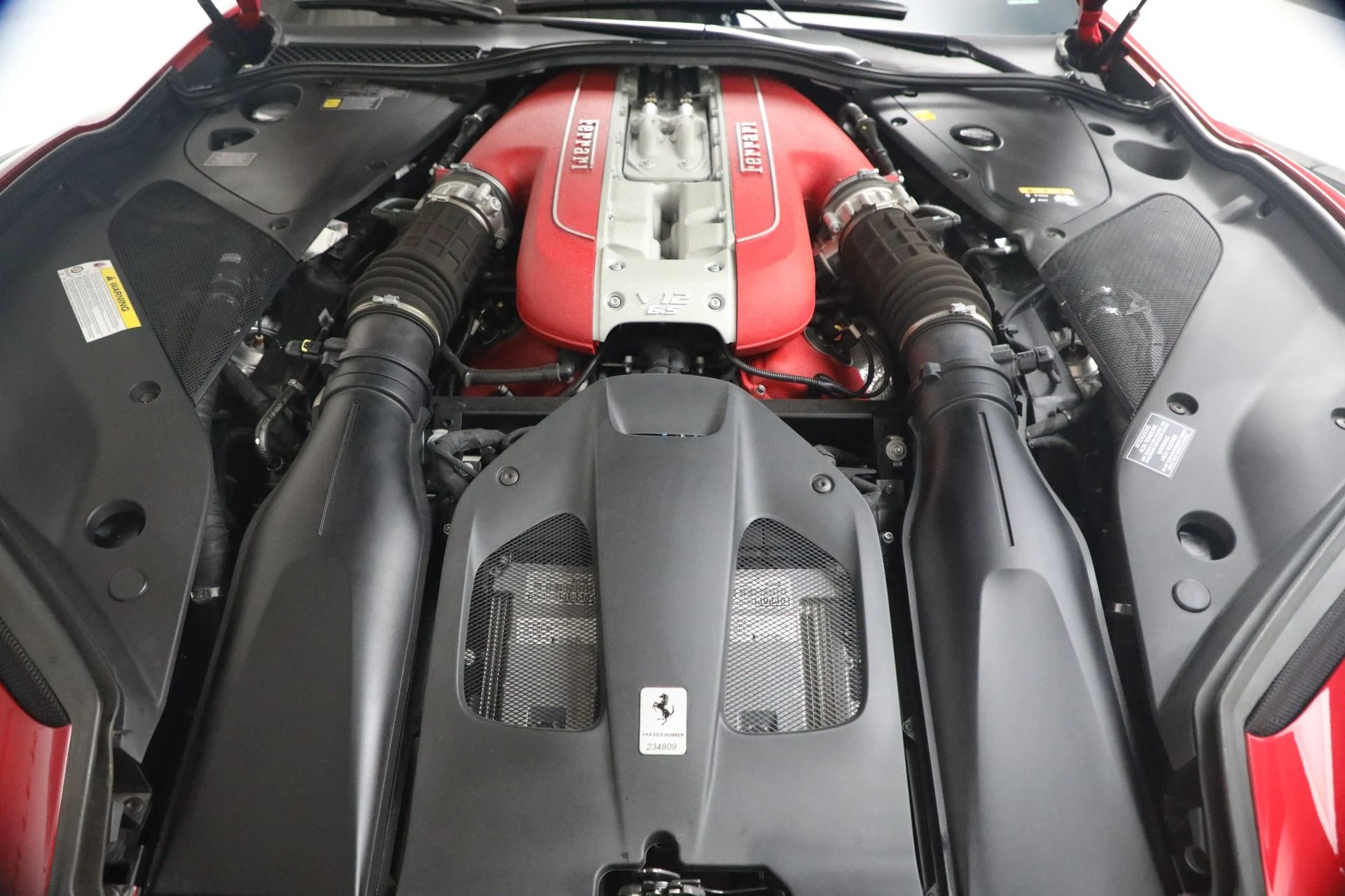 mph029_2728191391_Used_2018_Ferrari_812_Superfast_1782848495_af7202d7ac