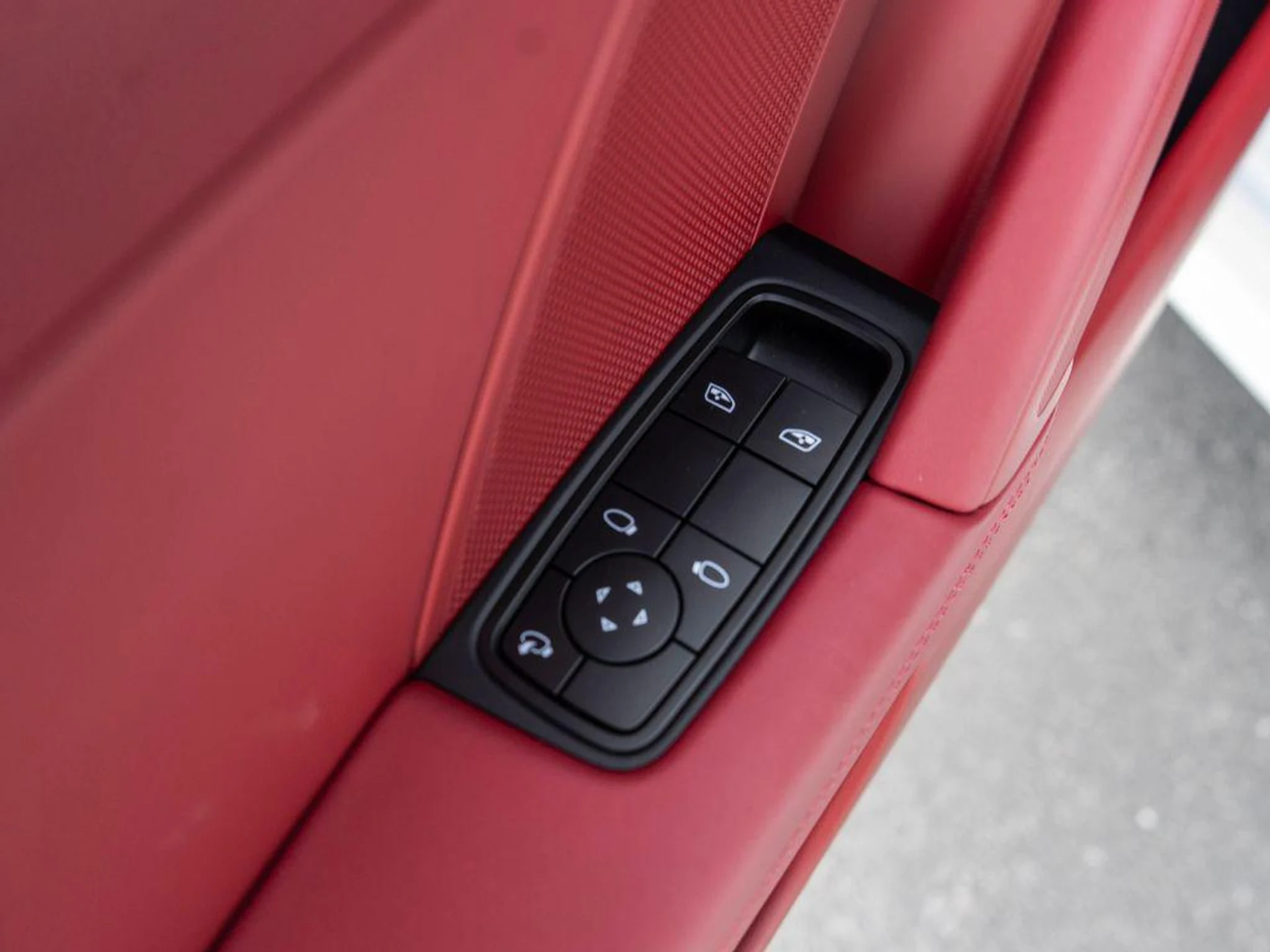 mph029_2744272872_Nw5_U50x_Wc_IC_Gv_QBQ_K9f_QUQ_6ilk_8352e23bfd