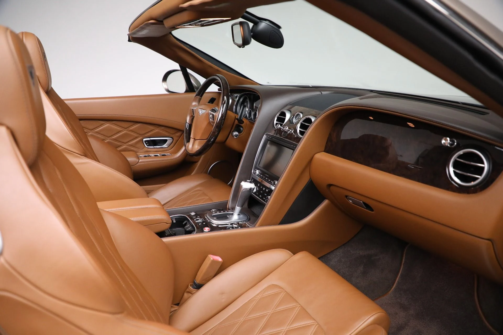 mph029_2759548277_Used_2015_Bentley_Continental_GT_1761073800_0f1573c9a0